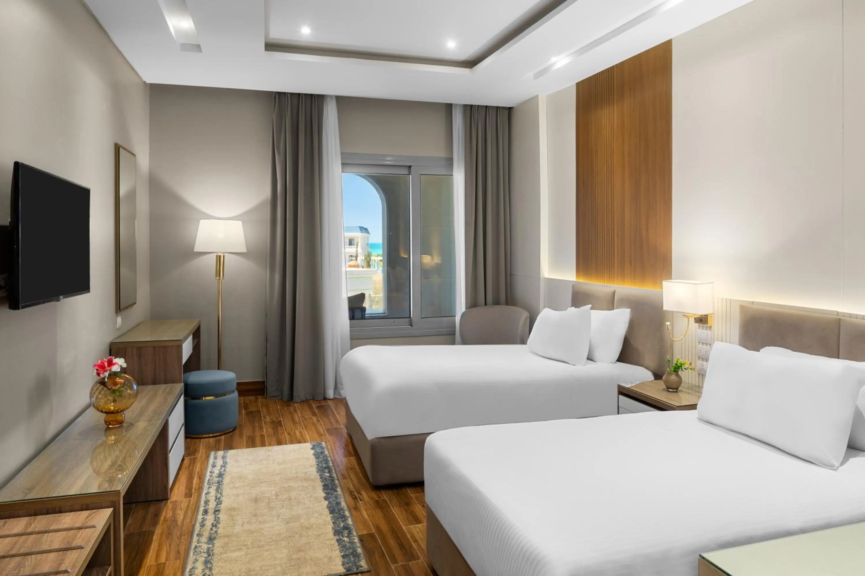 TV and multimedia, Bed in Crystal Lotus Luxury Palace - By Pickalbatros