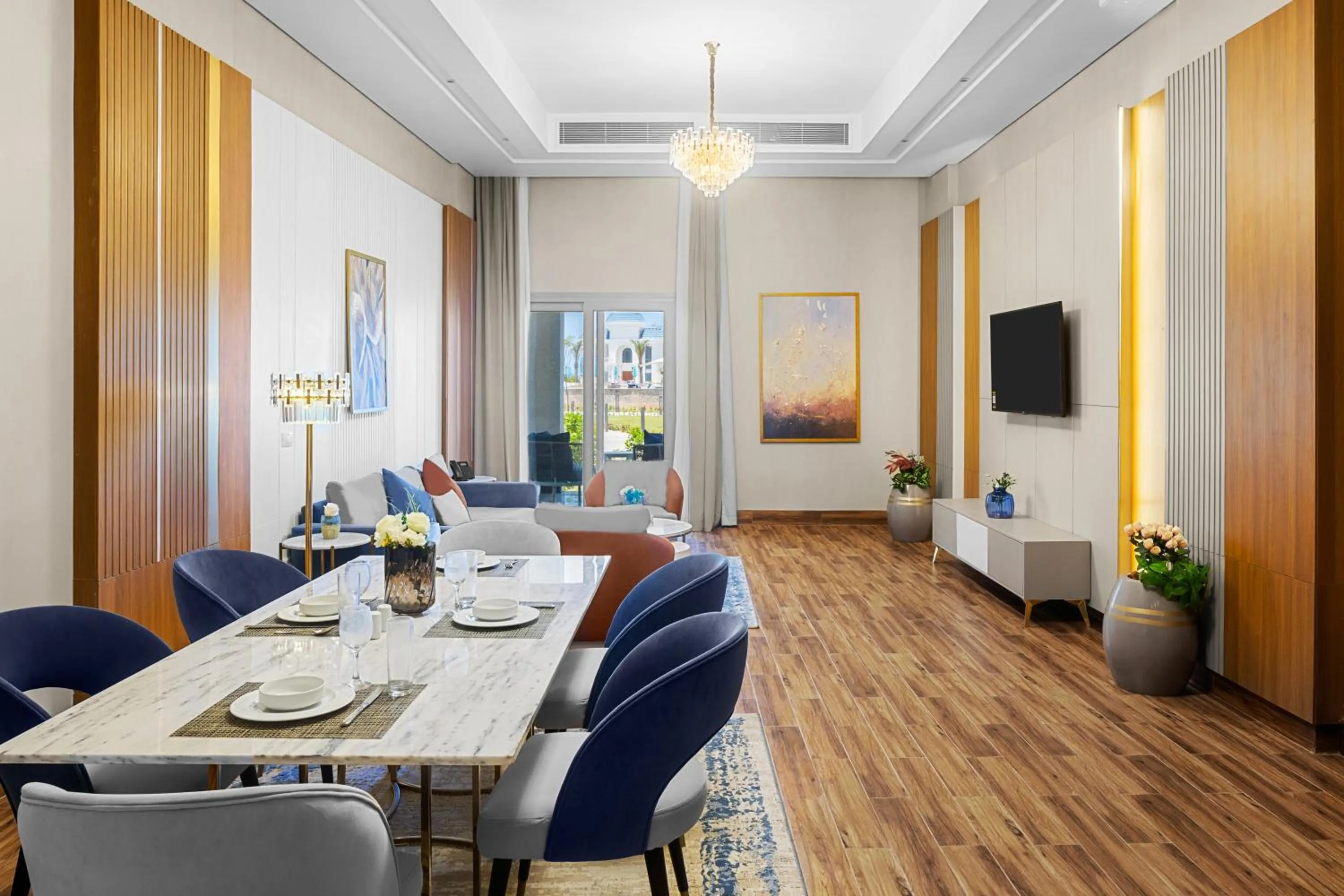 Dining area in Crystal Lotus Luxury Palace - By Pickalbatros