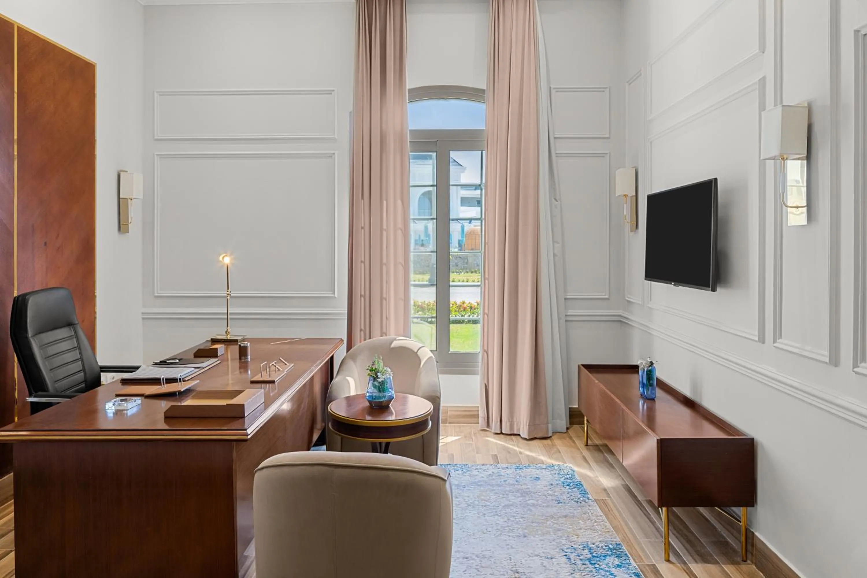 Business facilities in Crystal Lotus Luxury Palace - By Pickalbatros