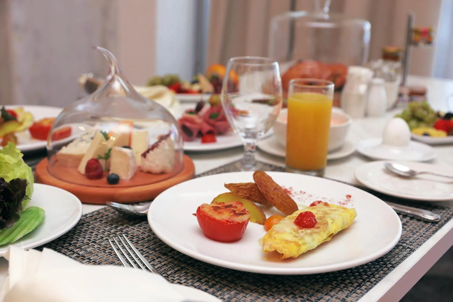 Breakfast in Crystal Lotus Luxury Palace - By Pickalbatros