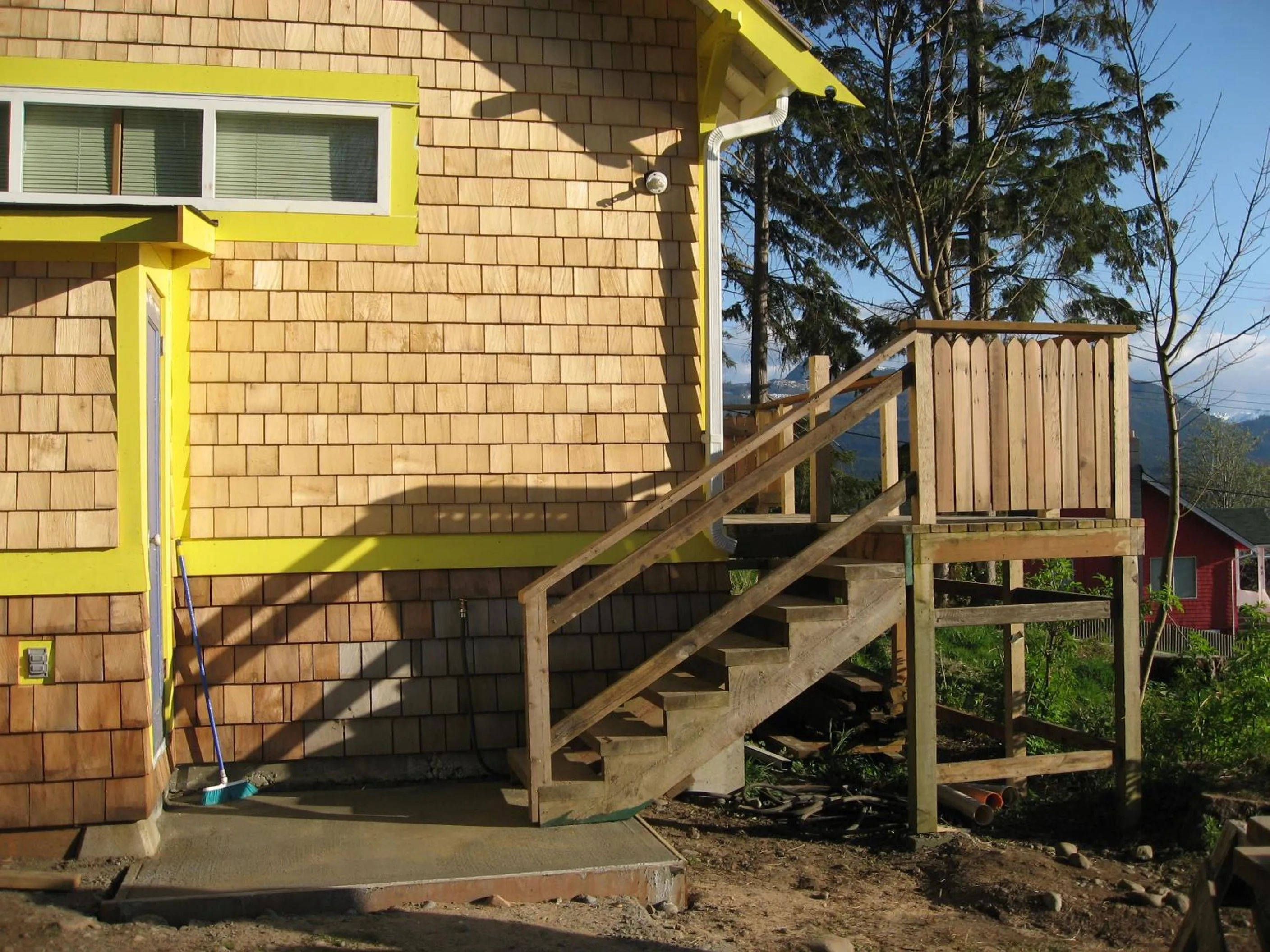 Property building in Seine Boat Inn