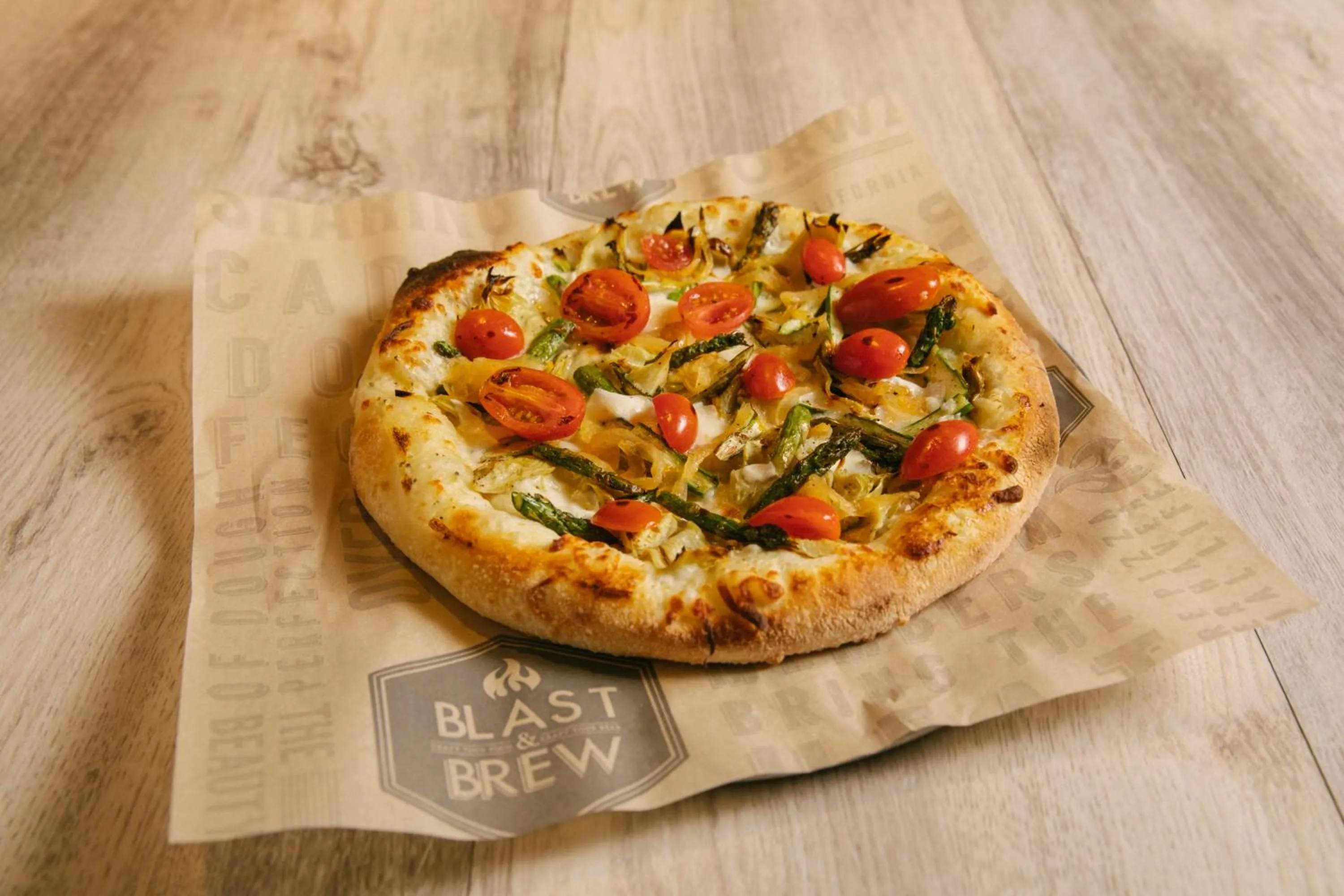 Restaurant/places to eat in Tides Oceanview Inn and Cottages