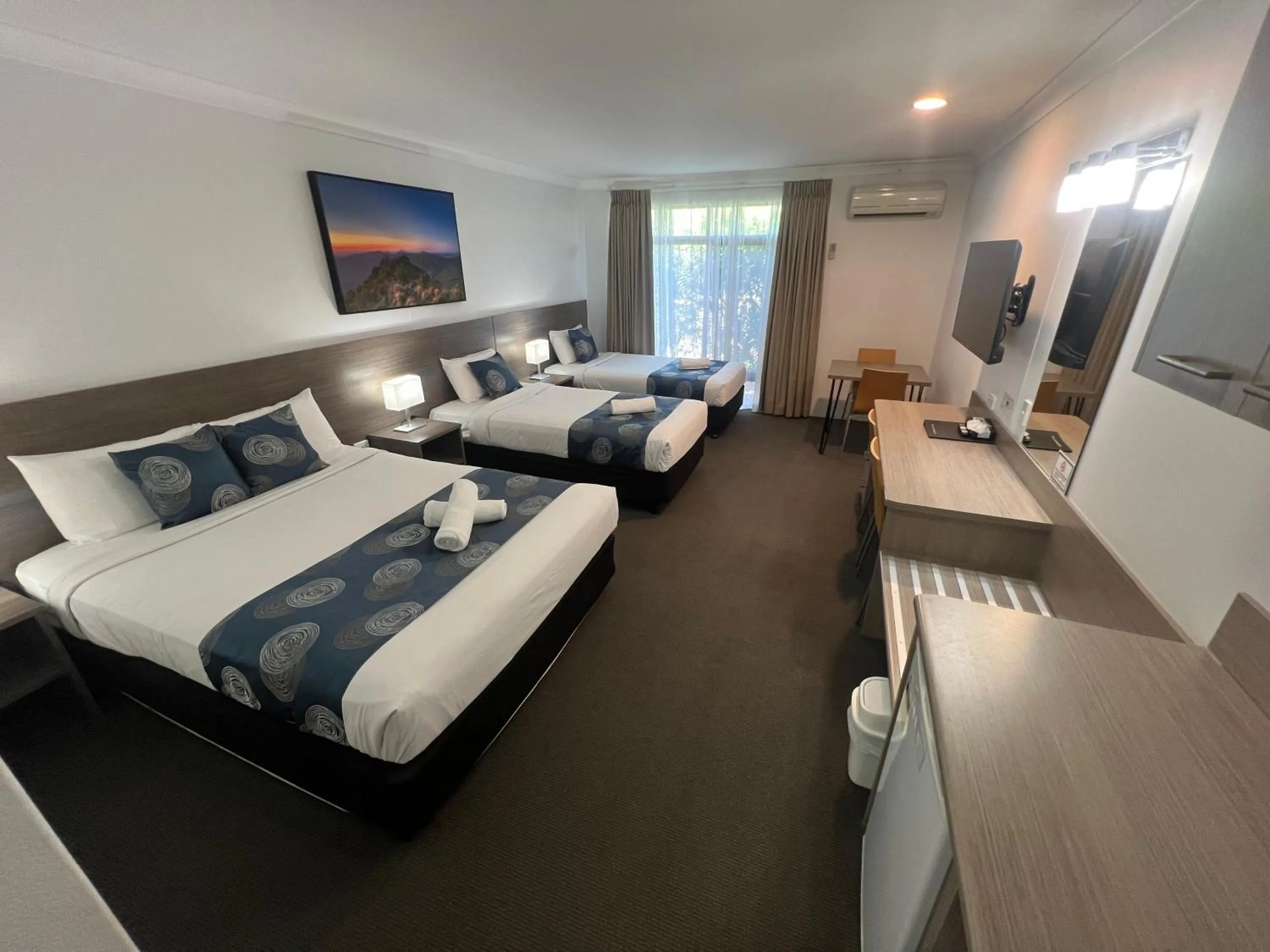 Bedroom, Bed in Adelong Motel