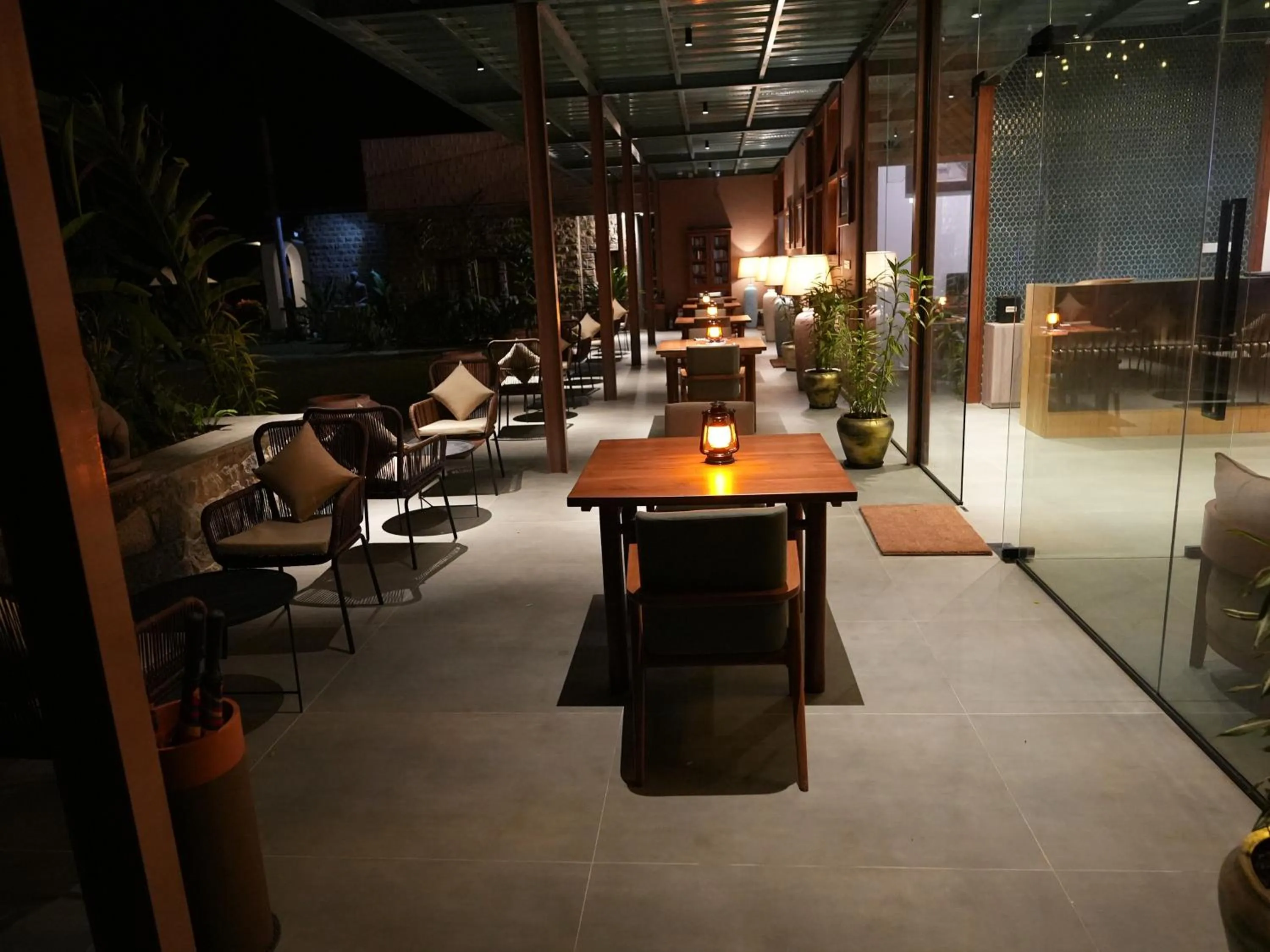 Restaurant/places to eat in Ella Planters Bungalow