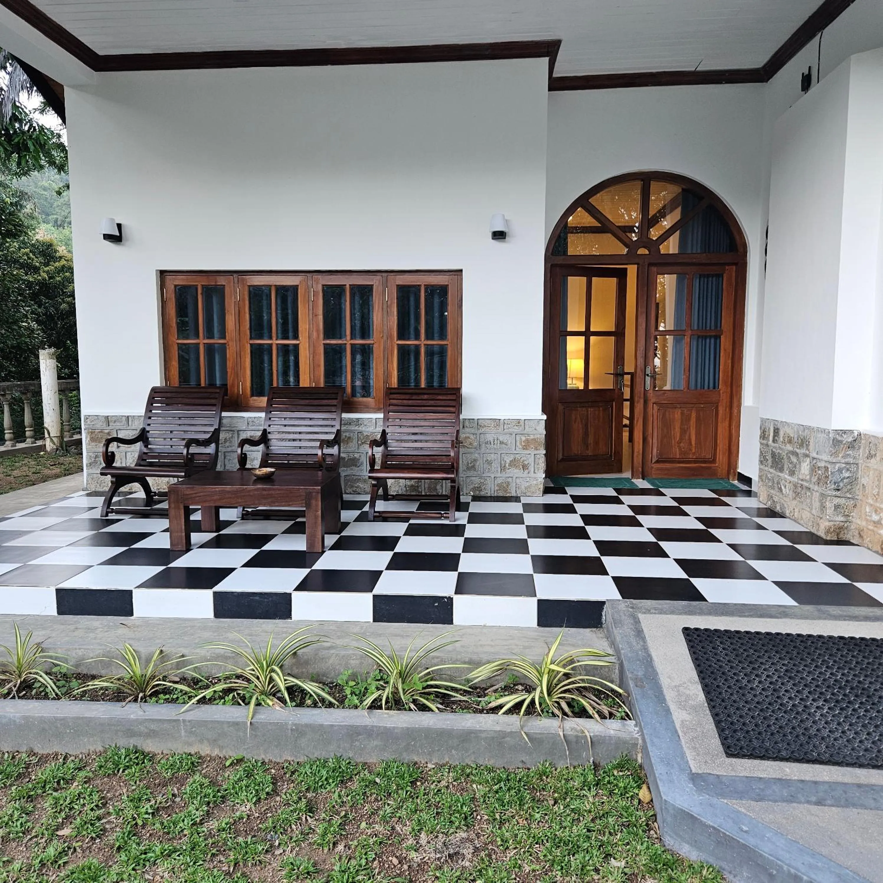 Seating area in Ella Planters Bungalow