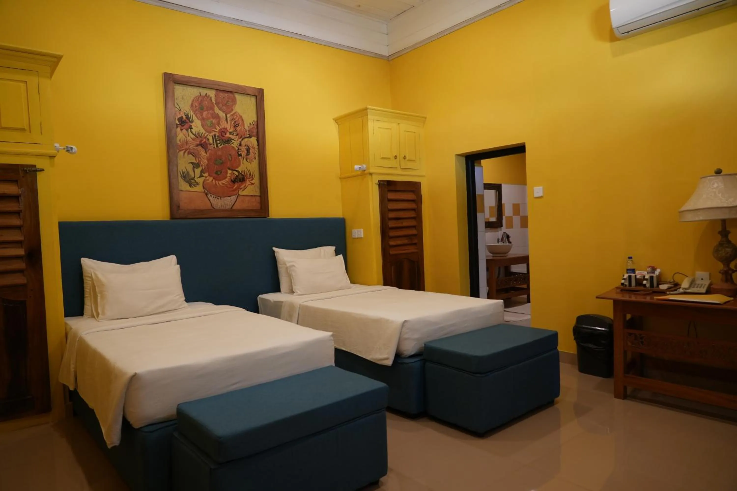 Photo of the whole room, Bed in Ella Planters Bungalow