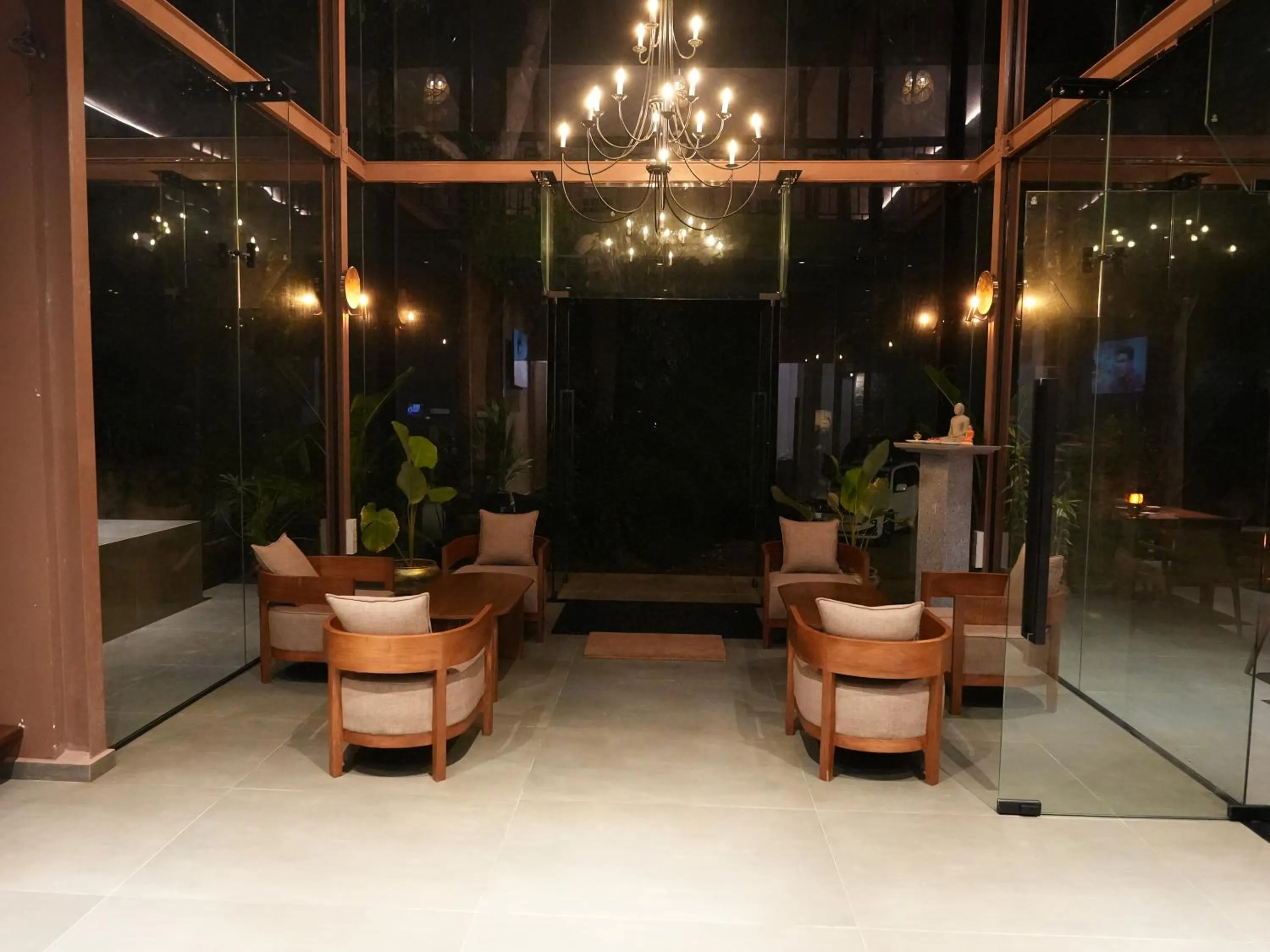 Restaurant/places to eat in Ella Planters Bungalow