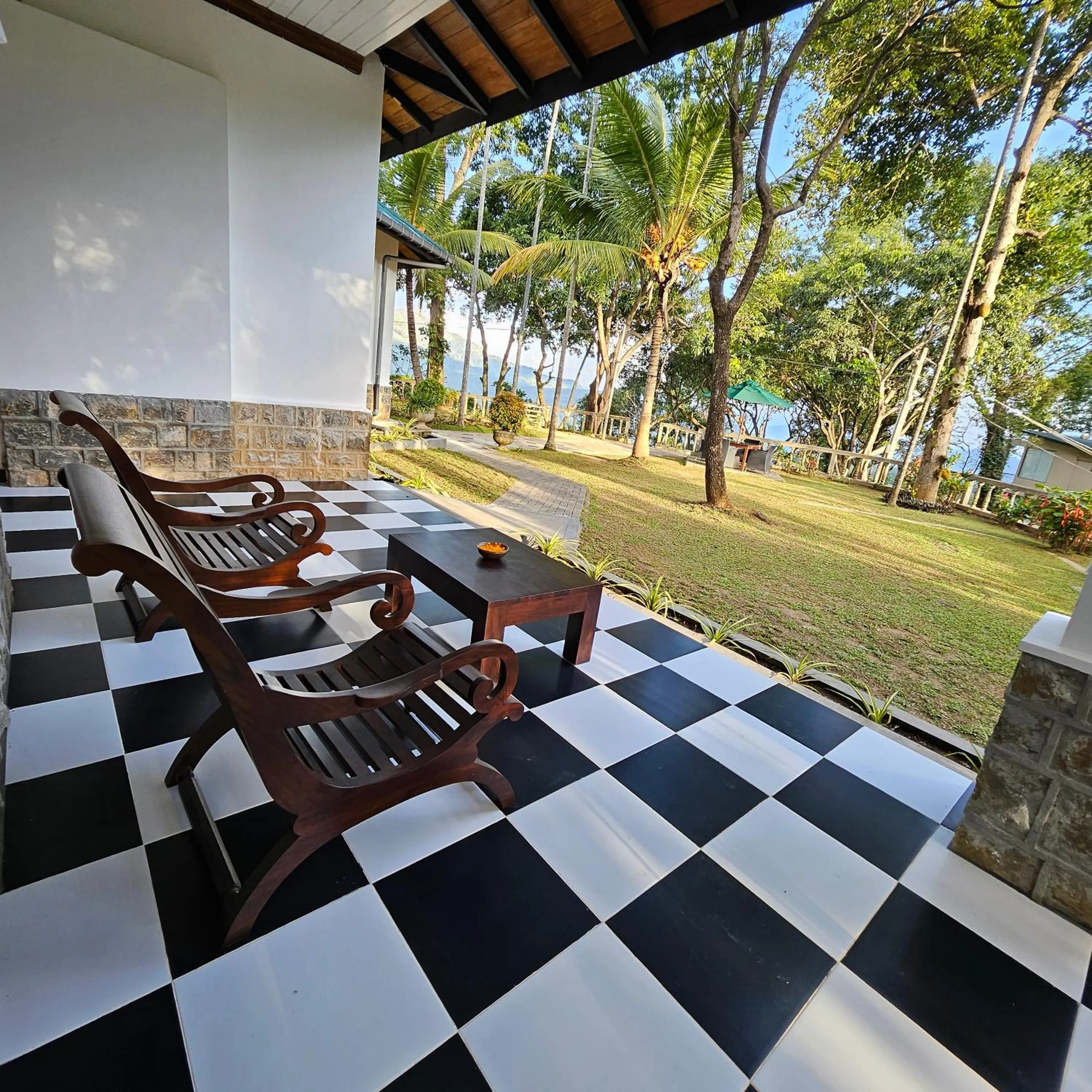 Day in Ella Planters Bungalow