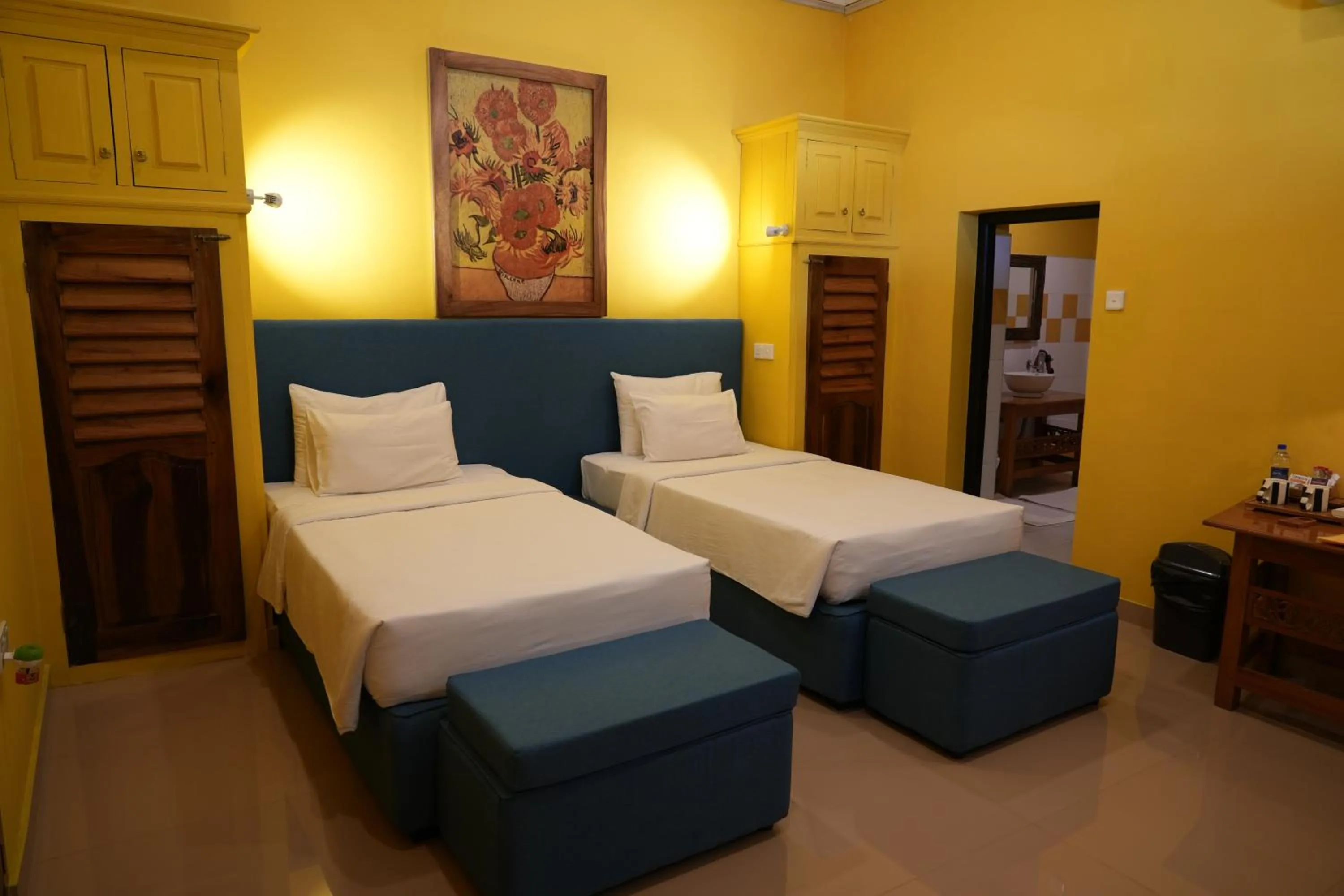 Bed in Ella Planters Bungalow