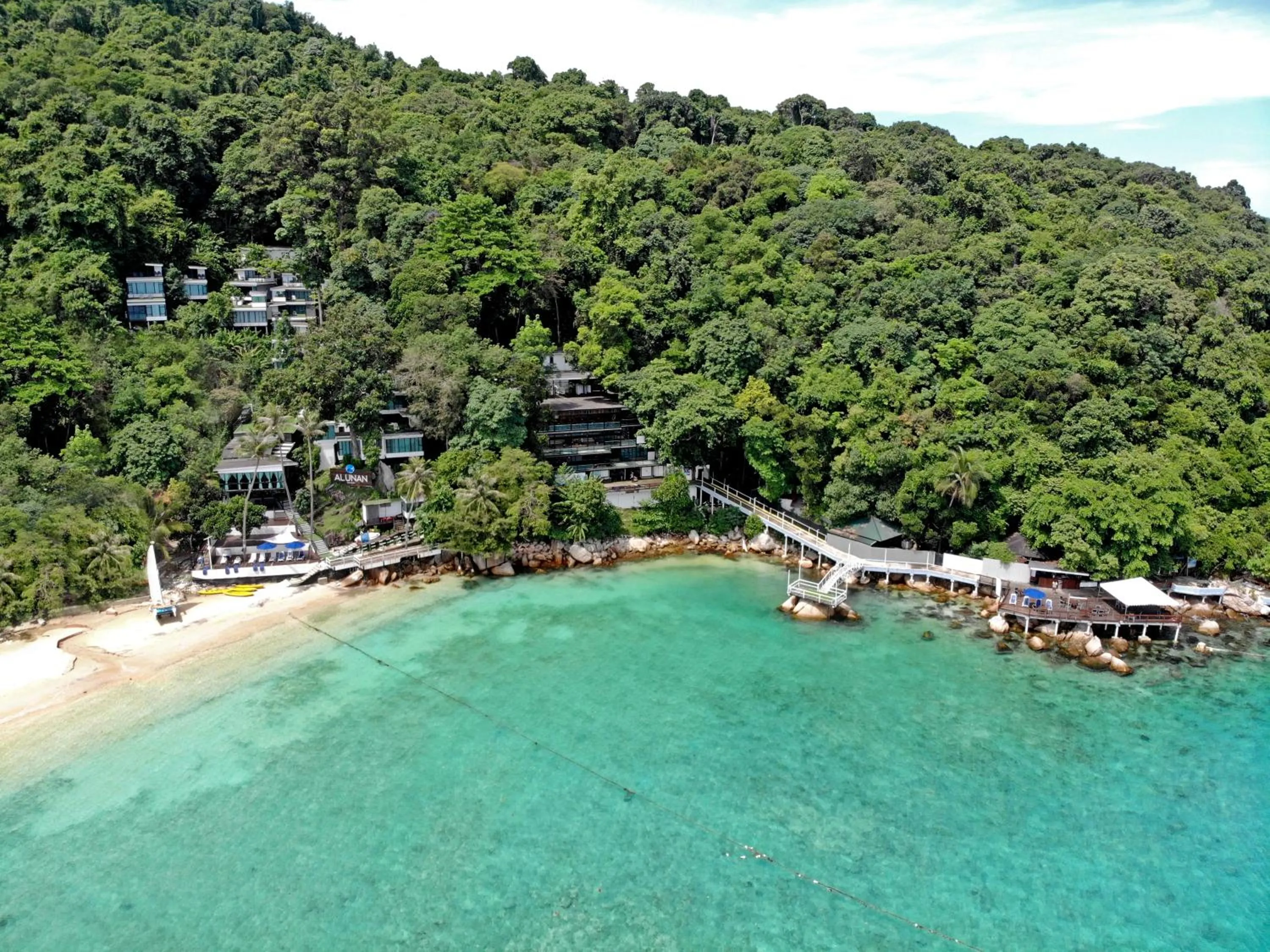 Property building in Alunan Resort