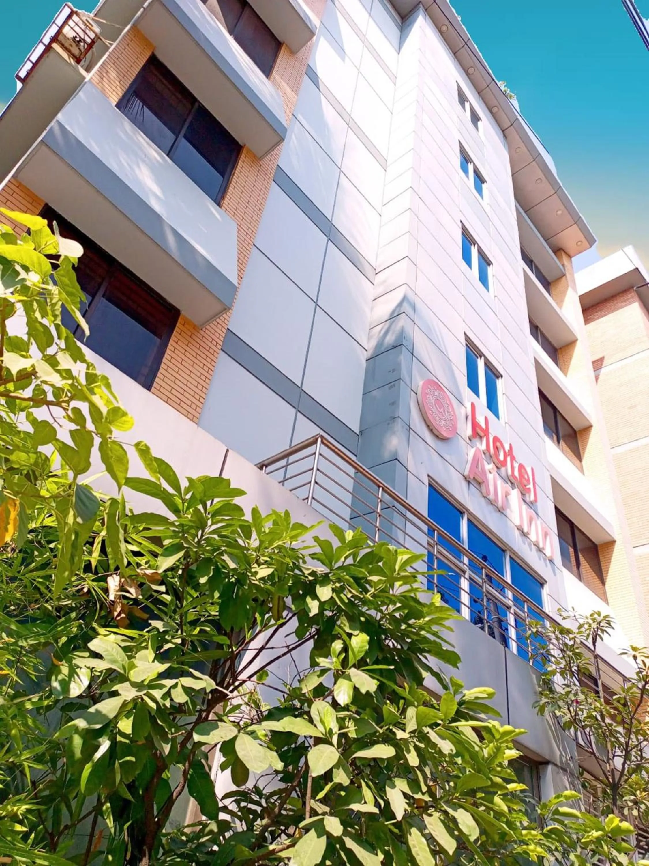Property building in Hotel Air Inn Dhaka - Airport View