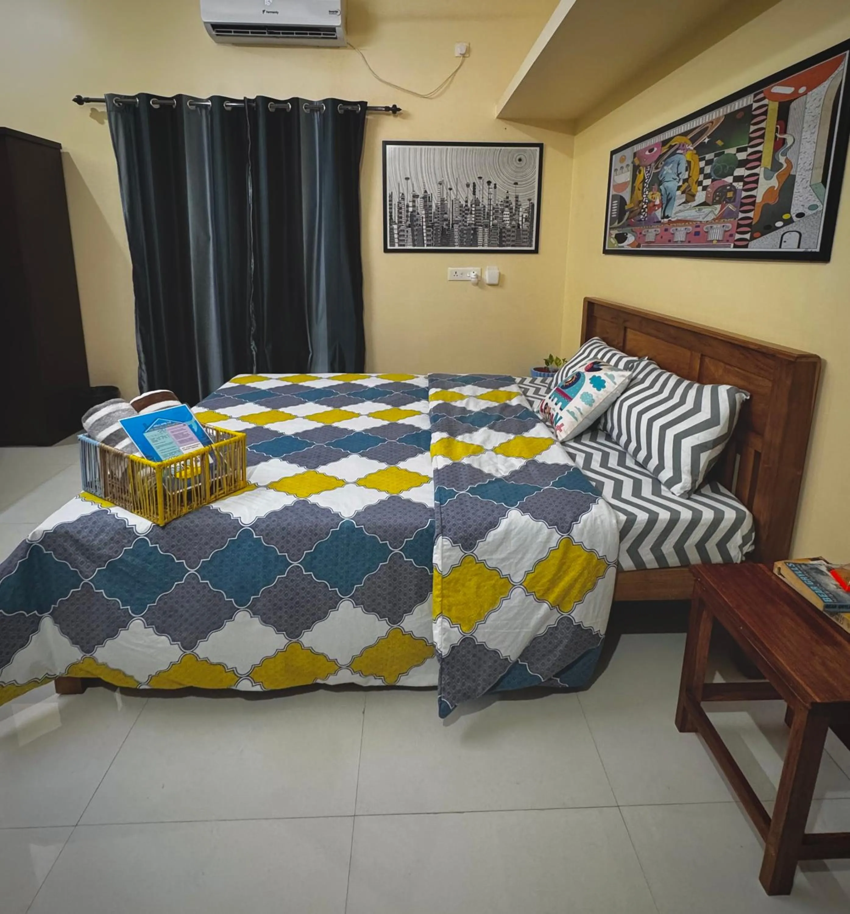 Bed in The Yellow Submarine