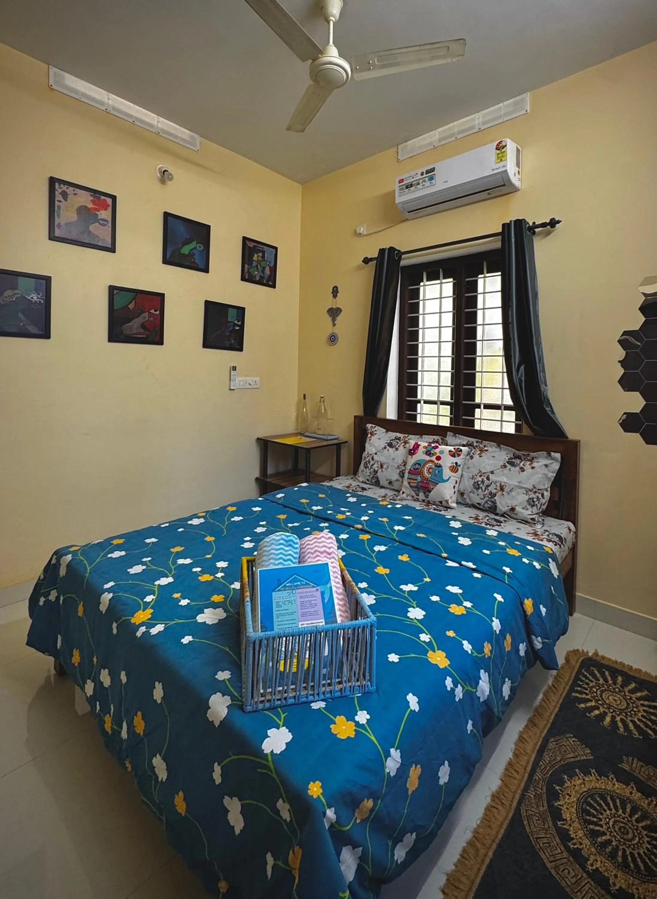 Bed in The Yellow Submarine