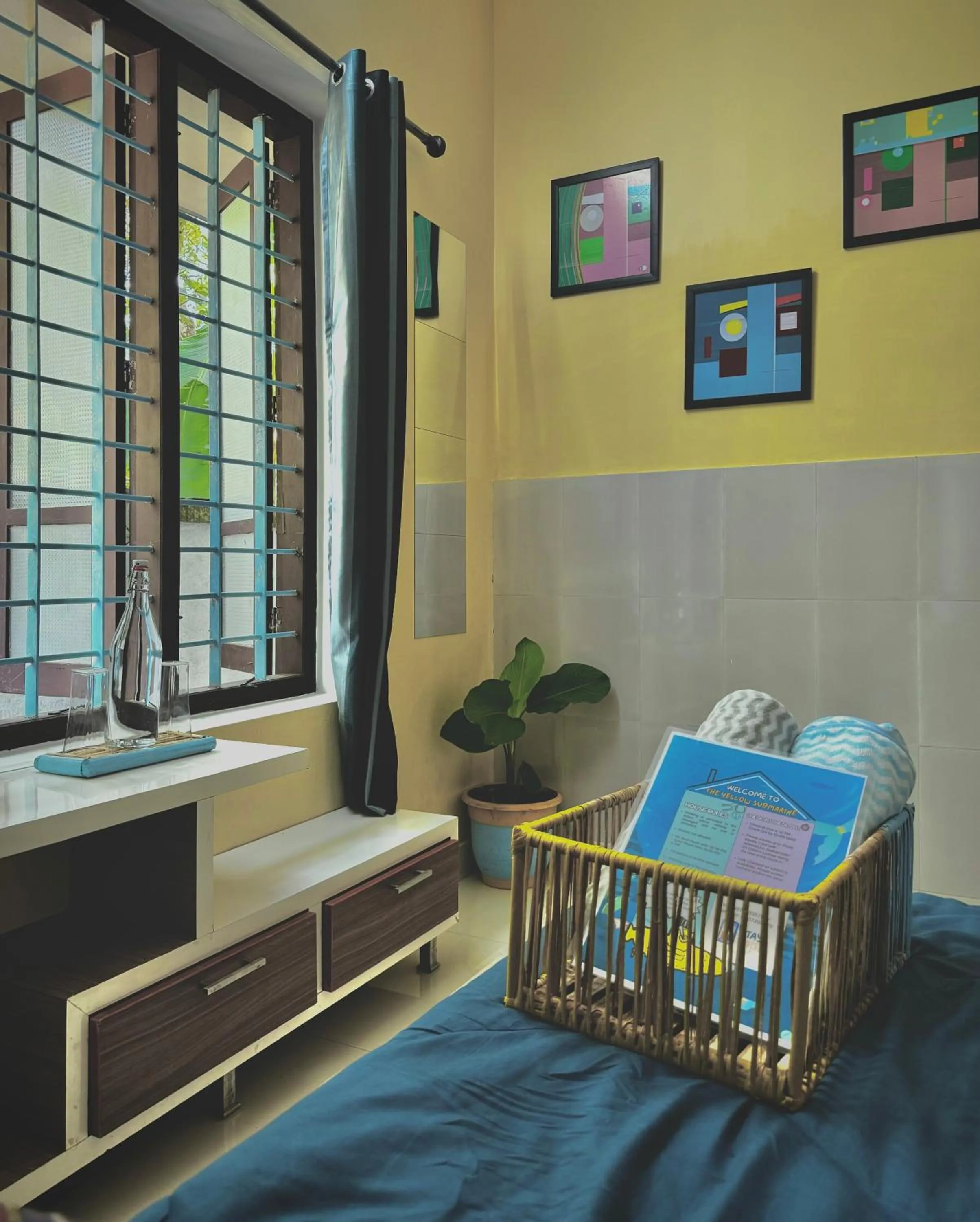 Bed in The Yellow Submarine