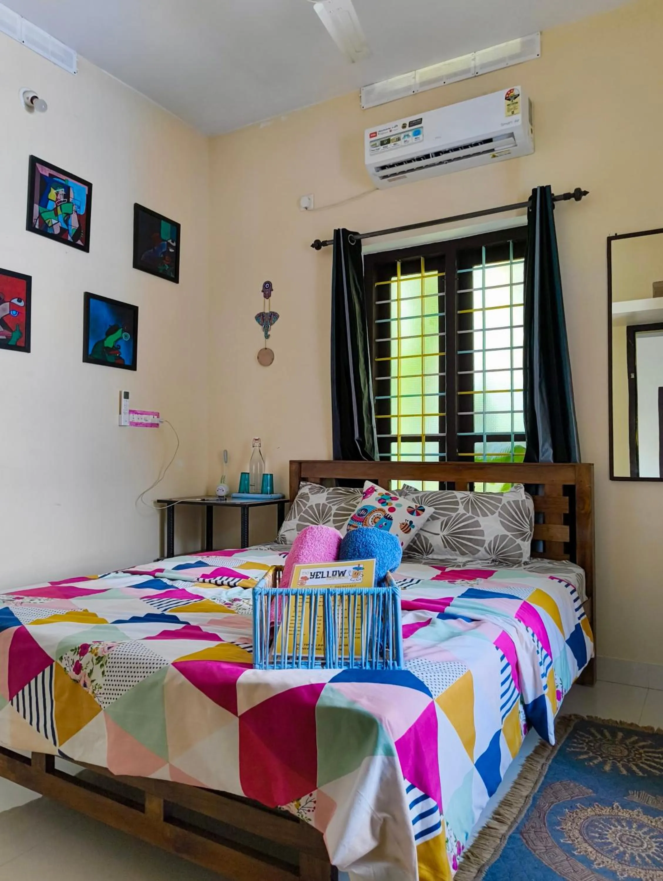 Bed in The Yellow Submarine