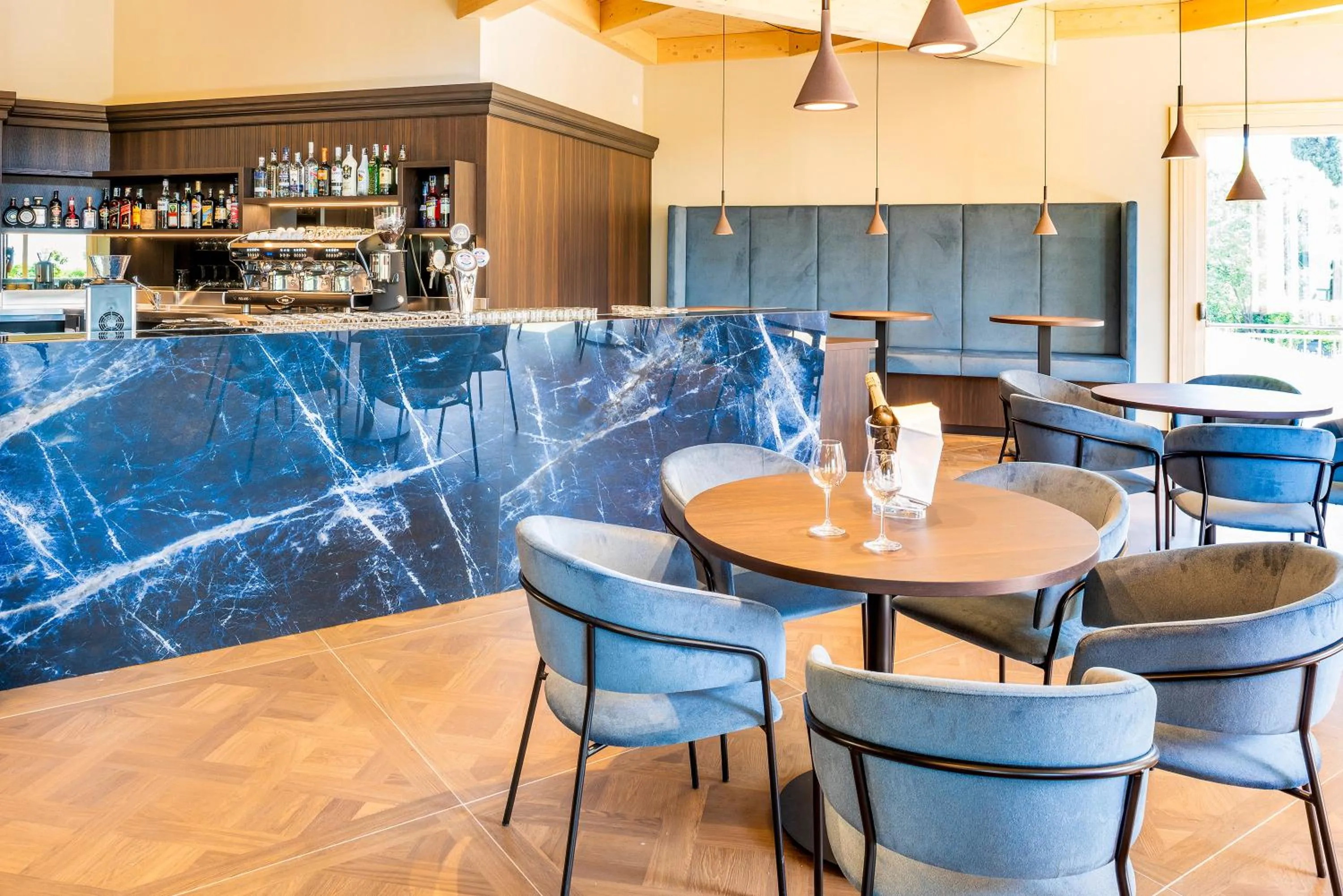 Lounge or bar in Sporthotel Olimpo