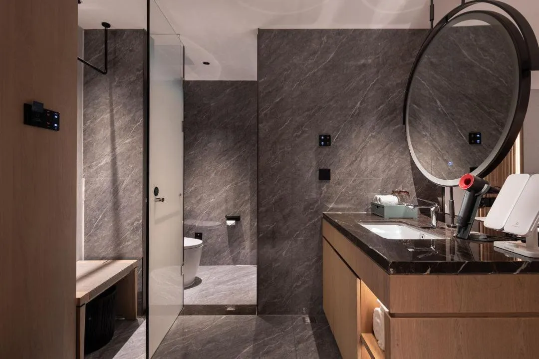 Mehood Lestie, Changsha High-speed Railway South Station Sports New City