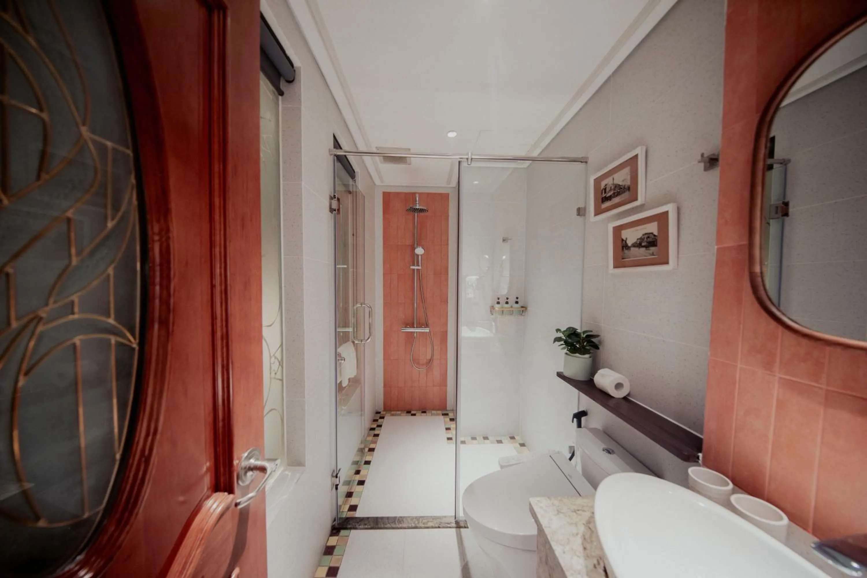 Bathroom in Au Lac Boutique Hotel