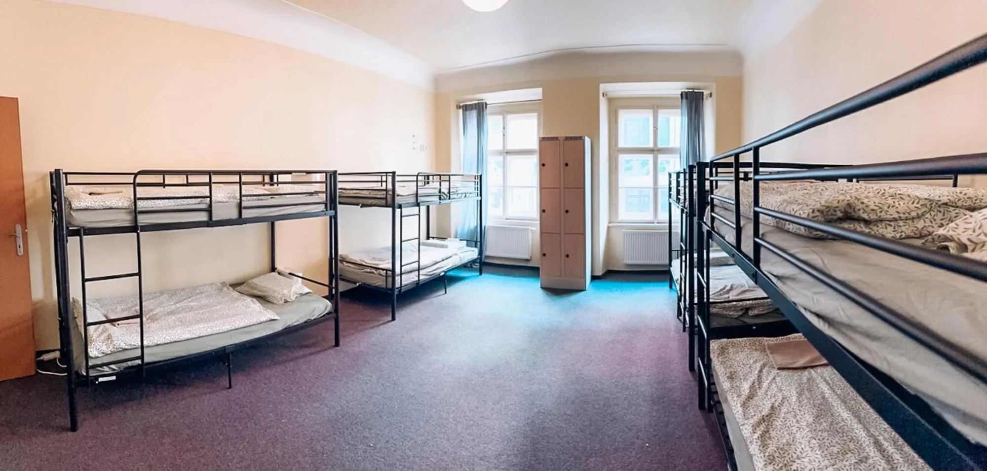 Bunk Bed in Mixed Dormitory Room in Koreatown
