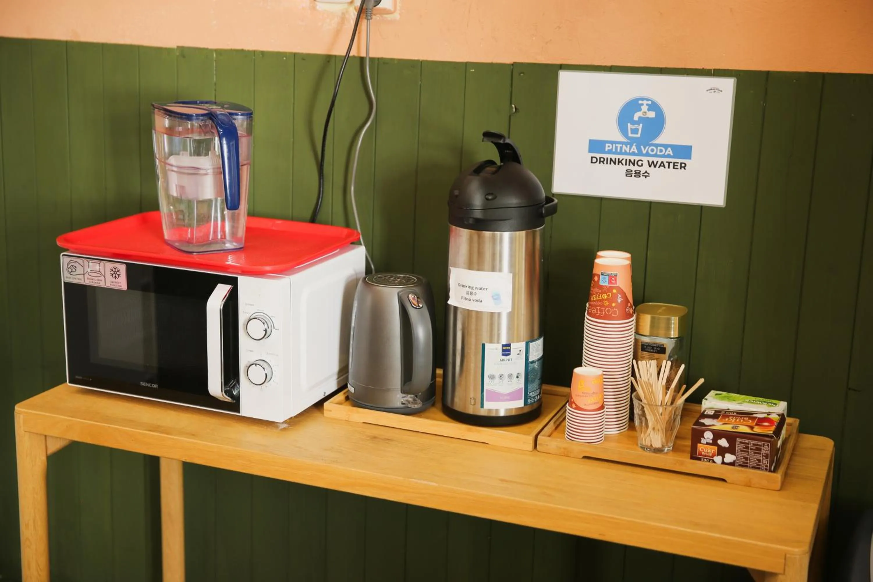 Coffee/tea facilities in Korea town