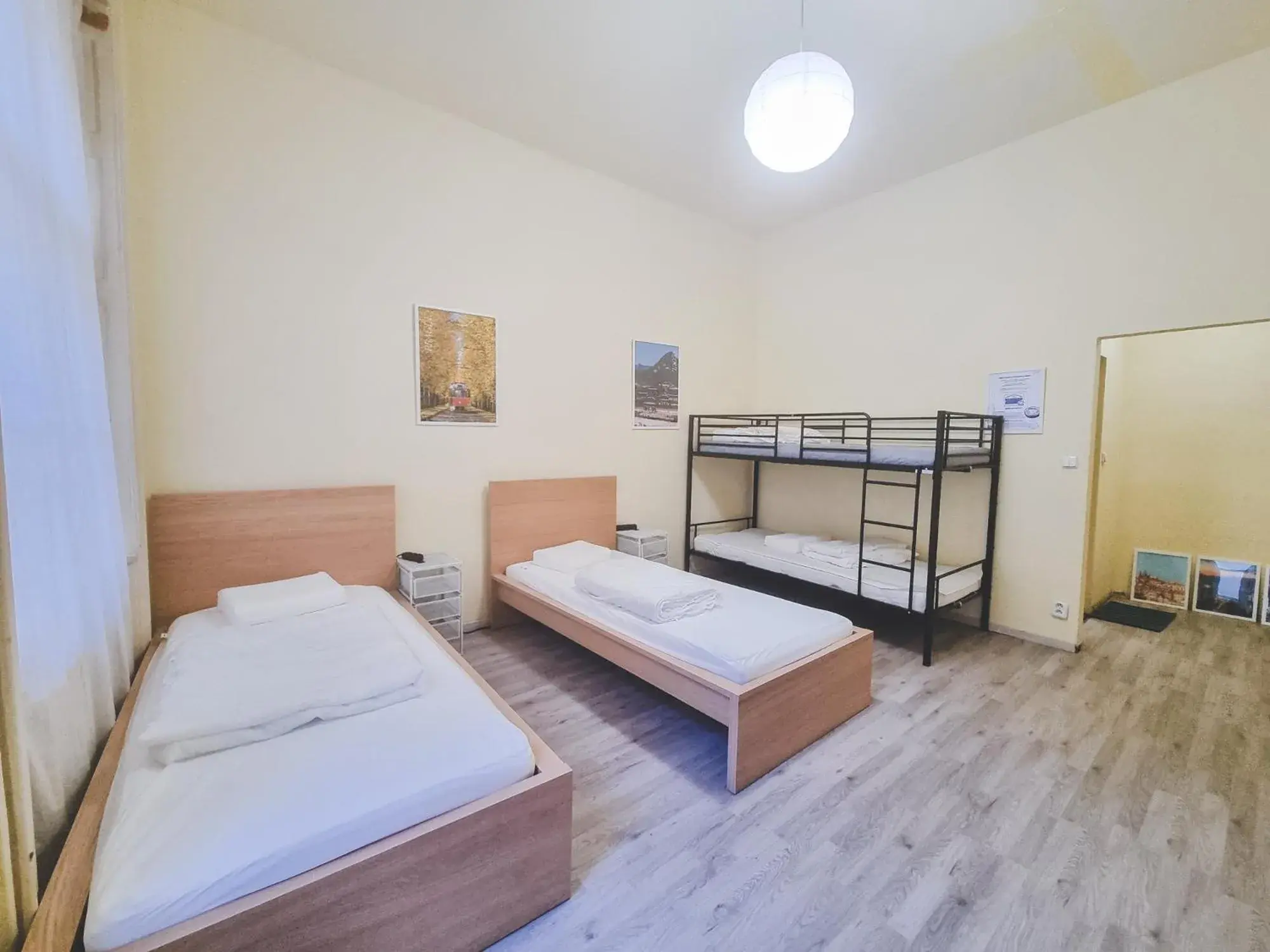 Double Room with Private Bathroom in Korea town Double Room with Private Bathroom in Korea town