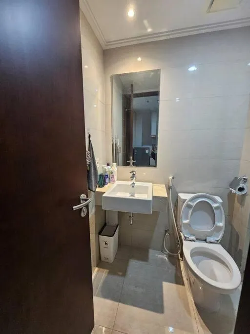 Green Sedayu Apartment Suite by Ellison