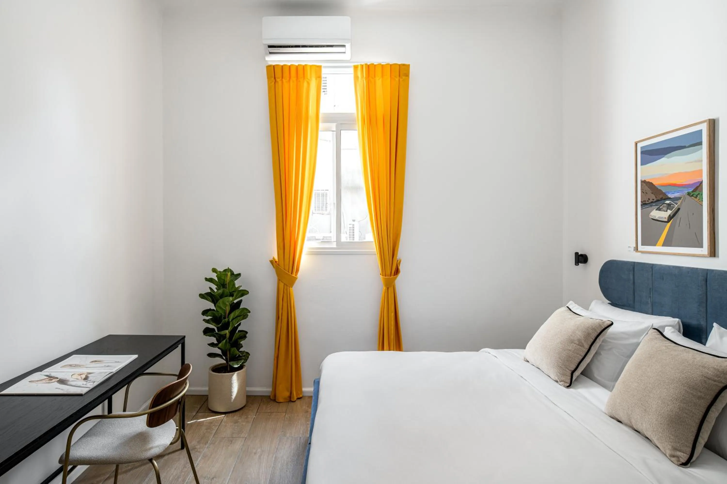 Bedroom, Bed in Mate Levinski - By HOMY