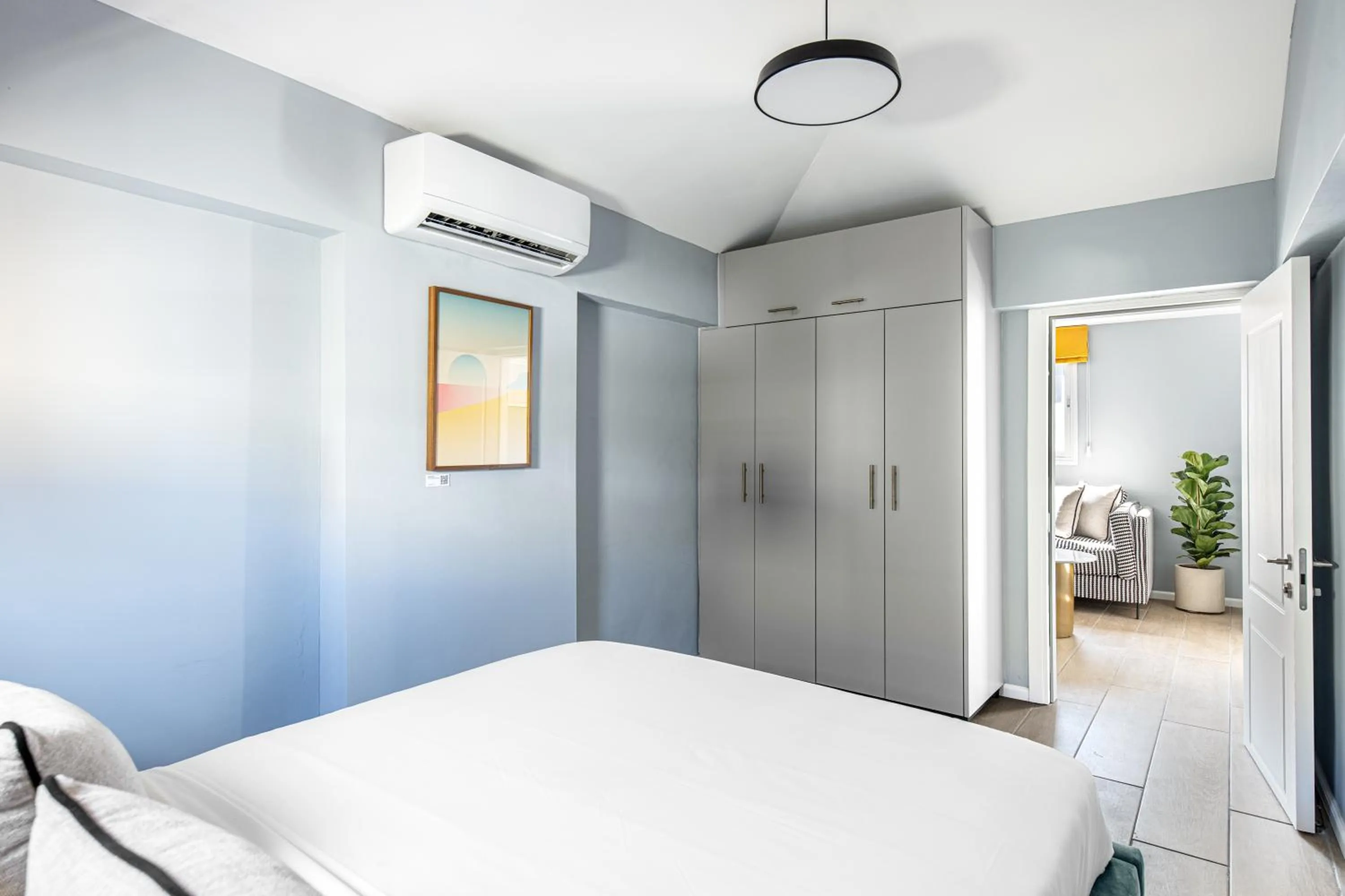 Bedroom, Bed in Mate Levinski - By HOMY