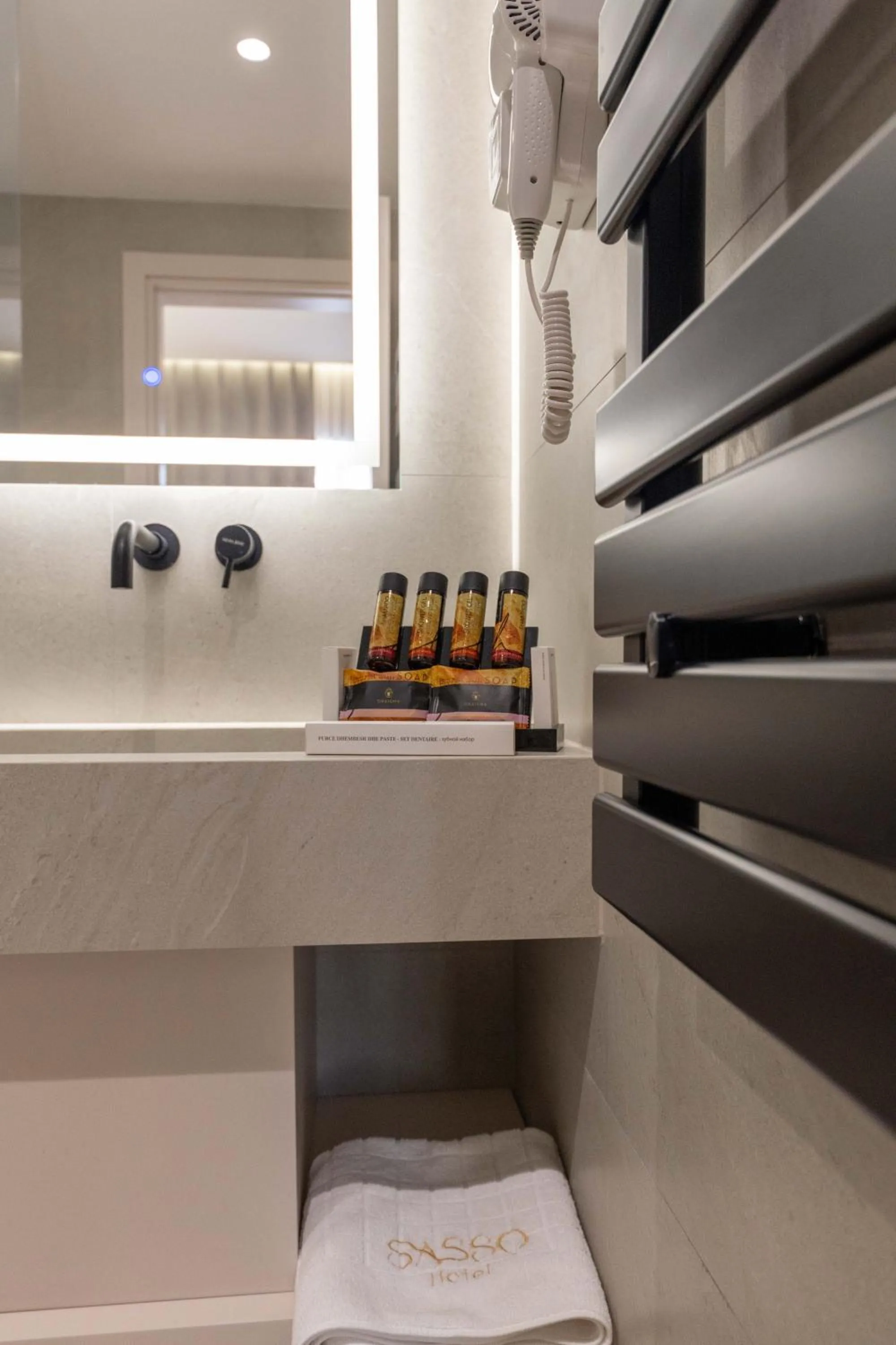 towels in SASSO Hotel