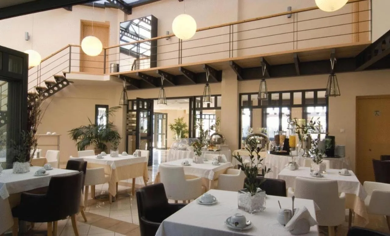 Restaurant/places to eat in Verde Al Mare Boutique Hotel