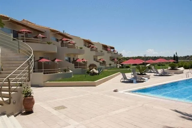 Swimming pool in Verde Al Mare Boutique Hotel