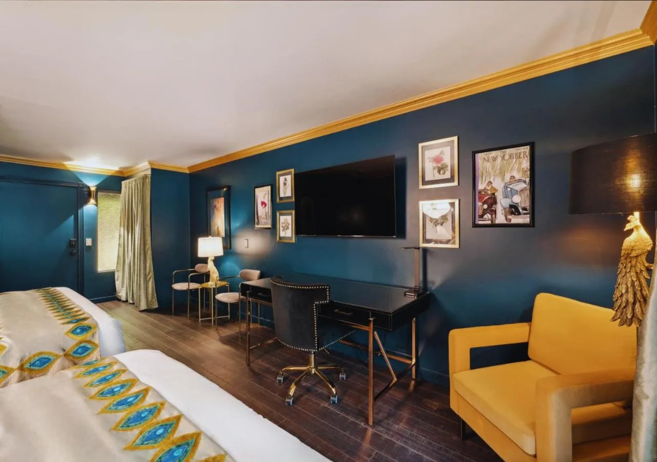 Bedroom, Bed in The Fainting Couch Boutique Hotel