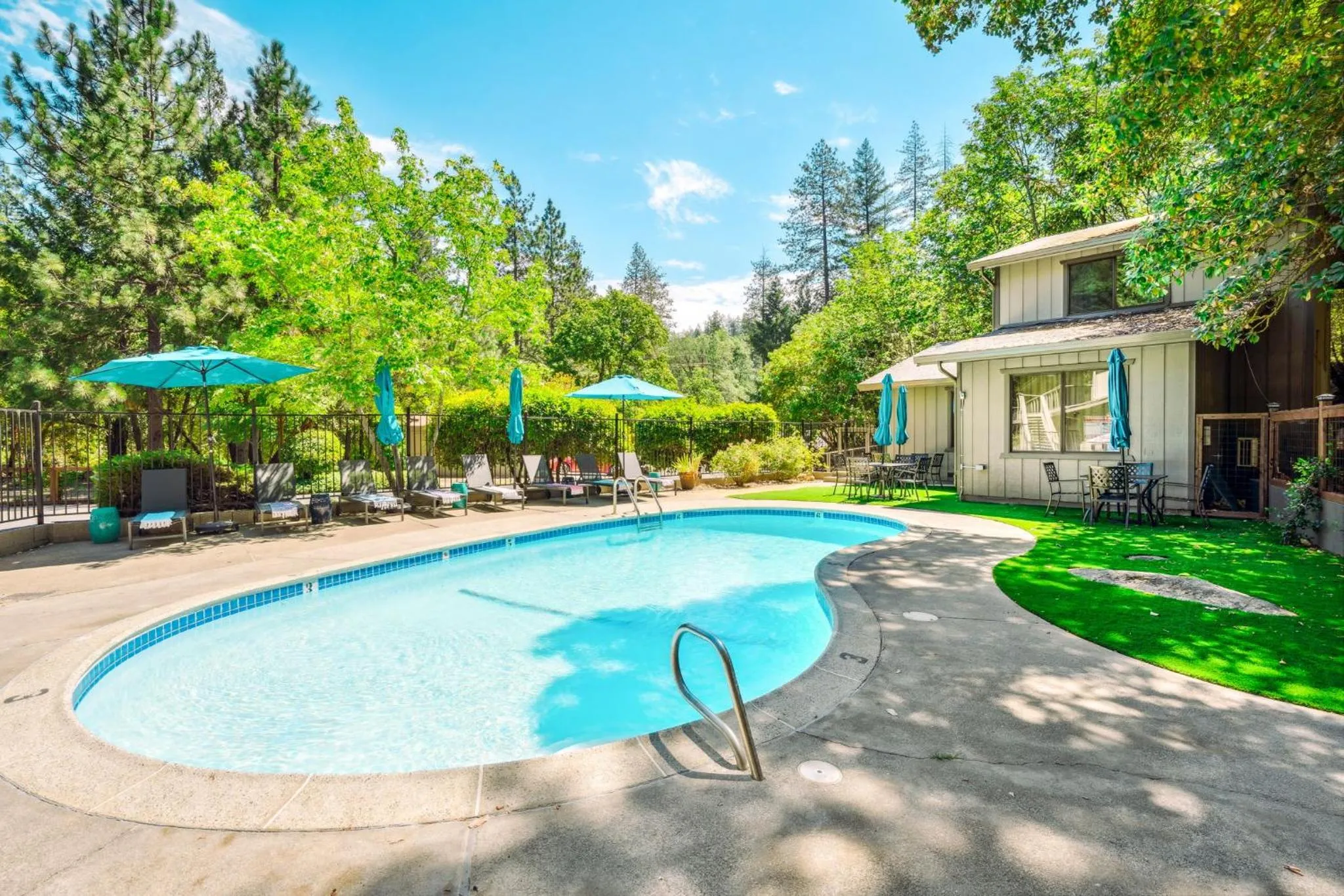 Natural landscape in The Fainting Couch Boutique Hotel