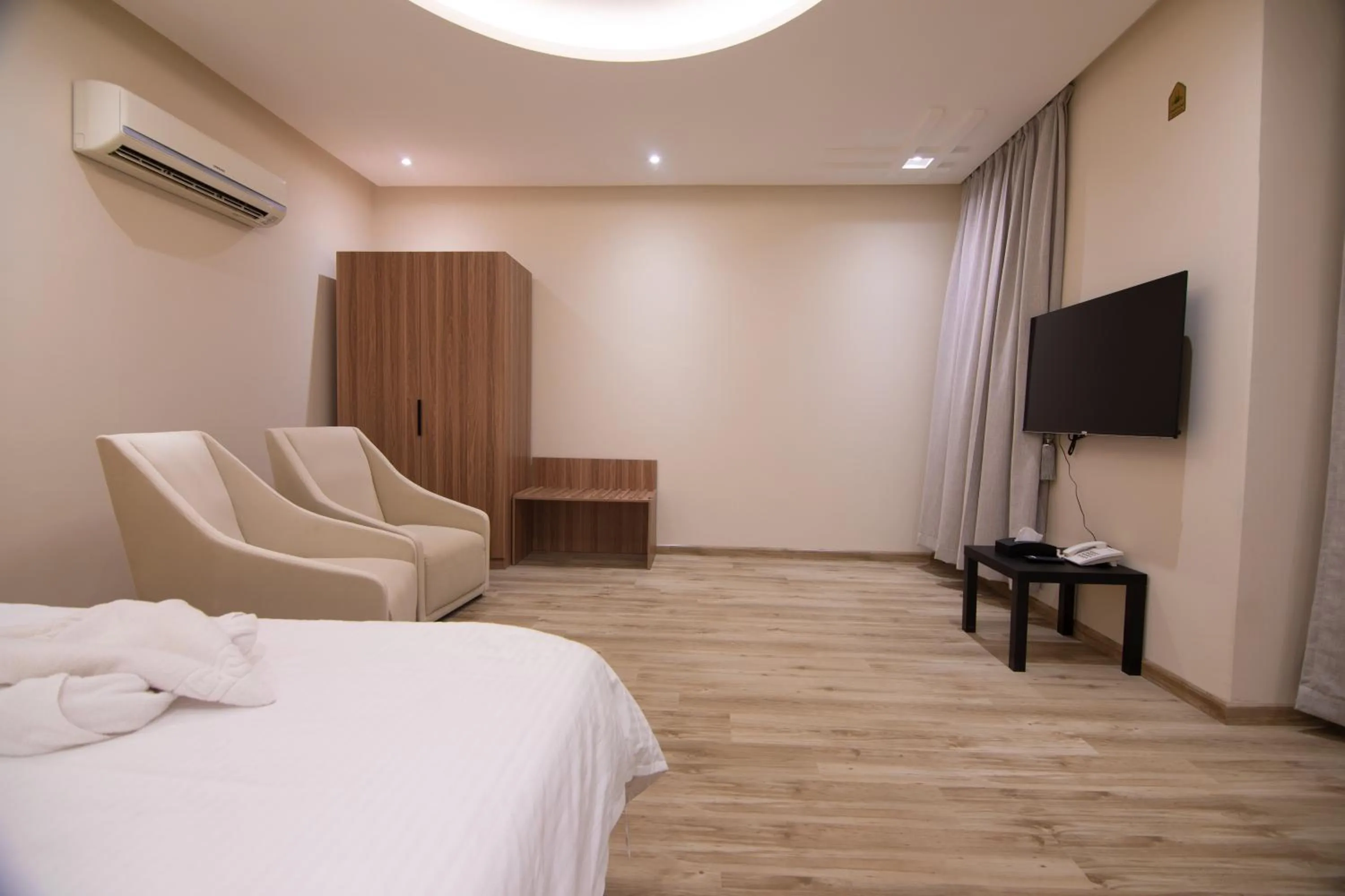 Bed in Towlan Alfalah