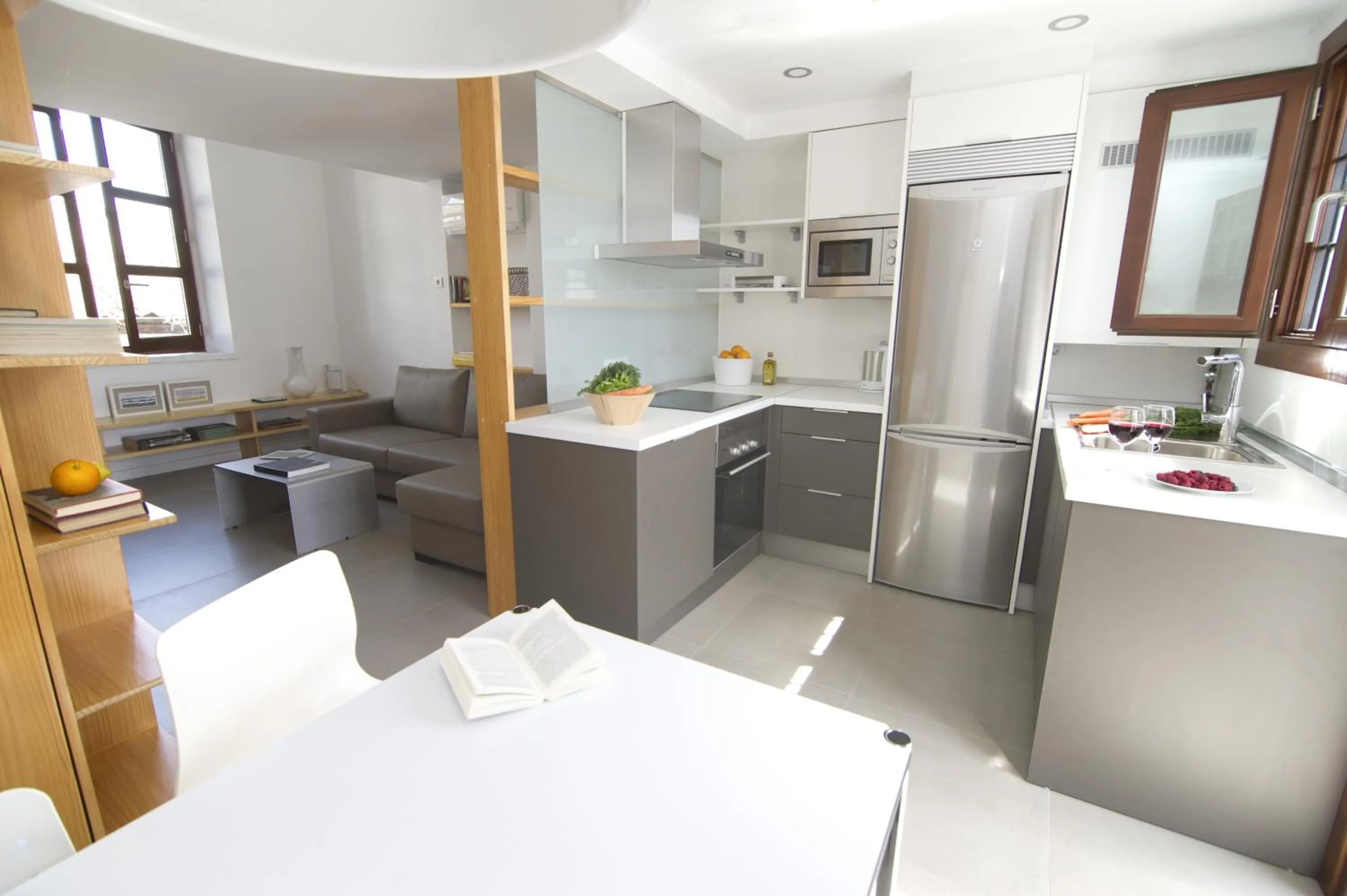 Kitchen or kitchenette in Smart Suites Albaicin