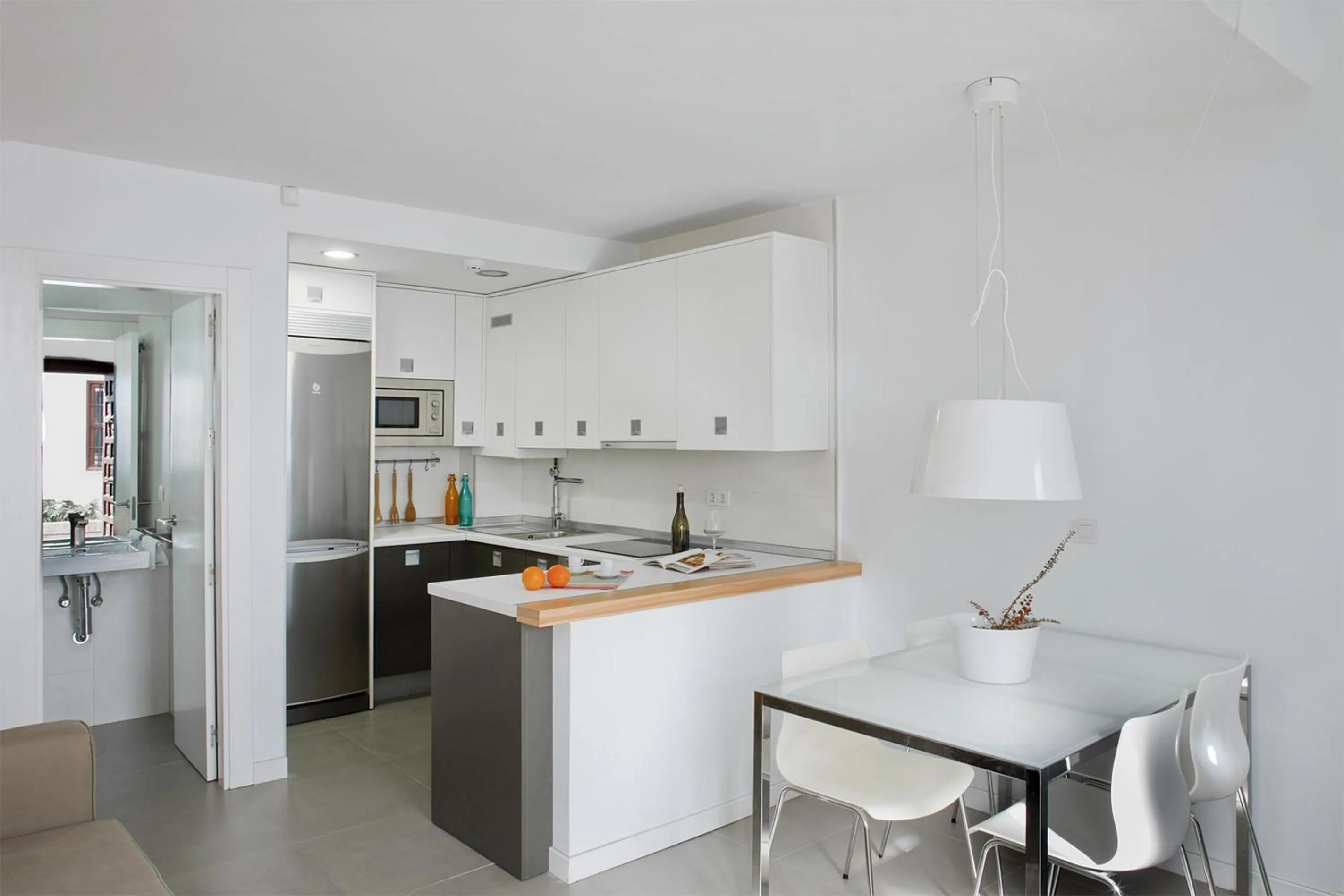 Kitchen or kitchenette in Smart Suites Albaicin
