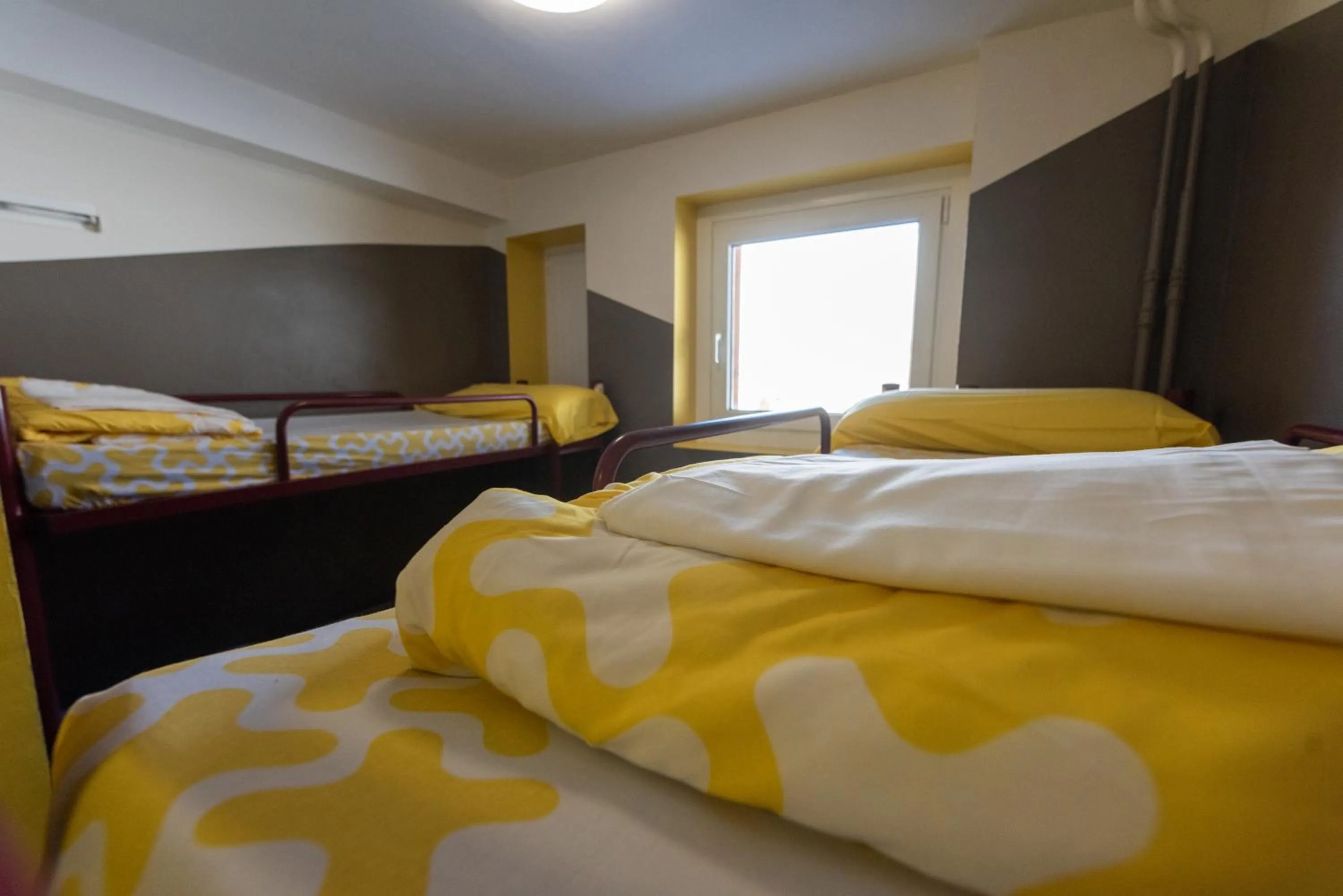 Property building, Bed in Alberg Núria Xanascat