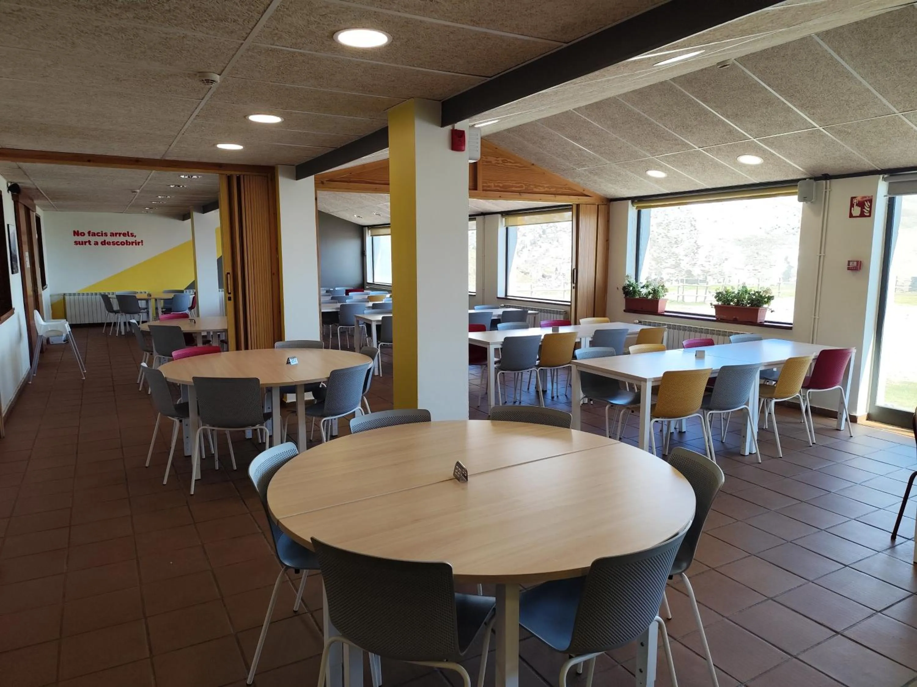 Restaurant/places to eat in Alberg Núria Xanascat