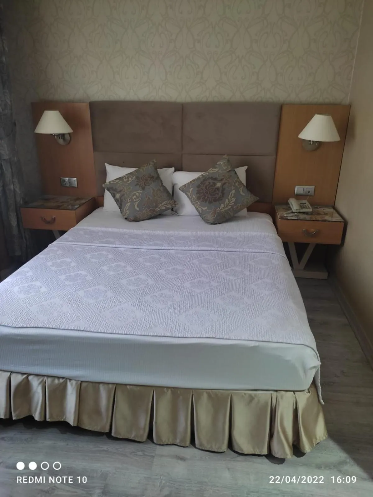 Bed in Adana Yukselhan Hotel