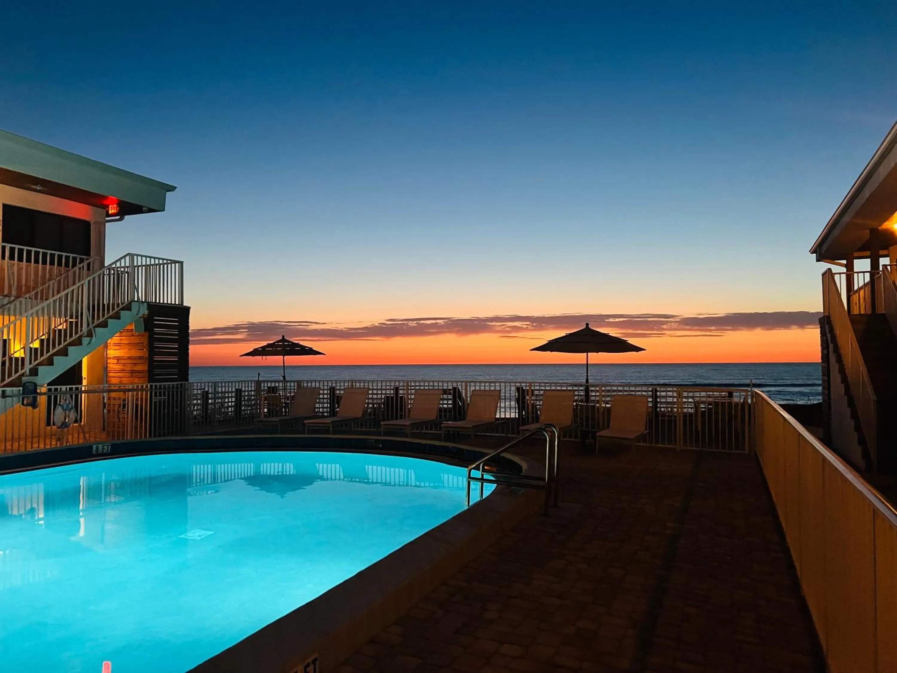 Property building in Melbourne Beach Resort & Surf Club