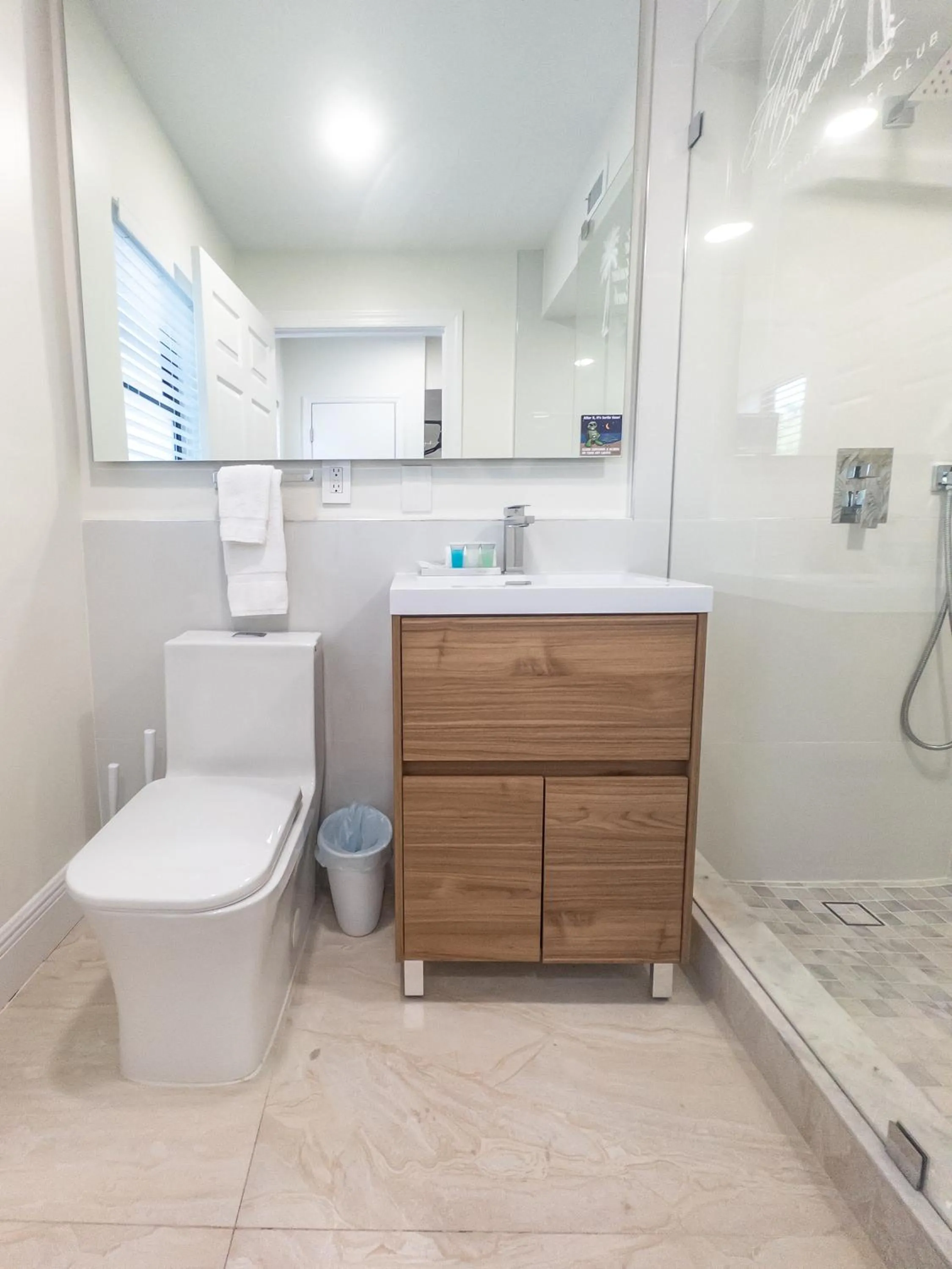 Bathroom in Melbourne Beach Resort & Surf Club