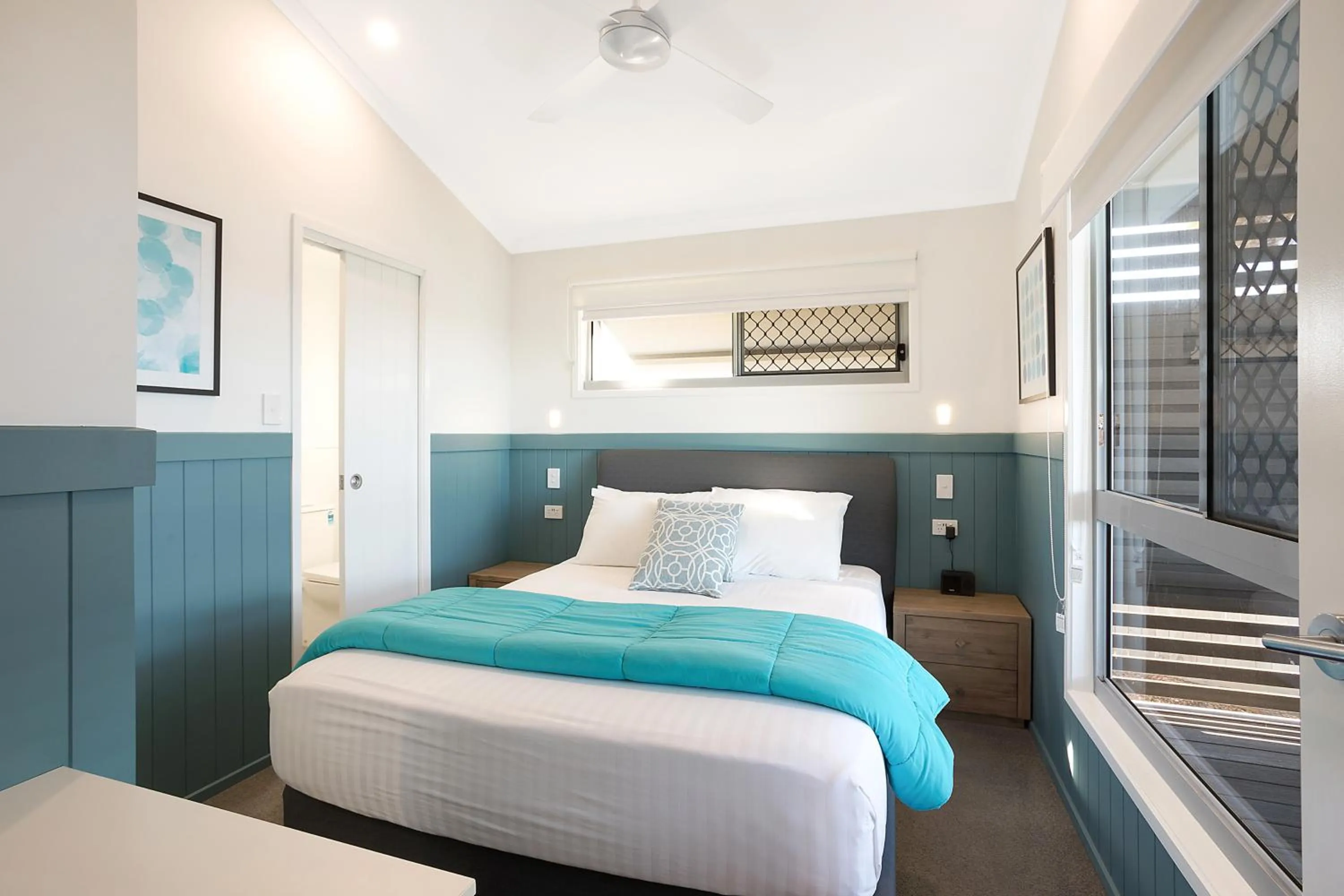 Bedroom, Bed in NRMA Merimbula Beach Holiday Resort