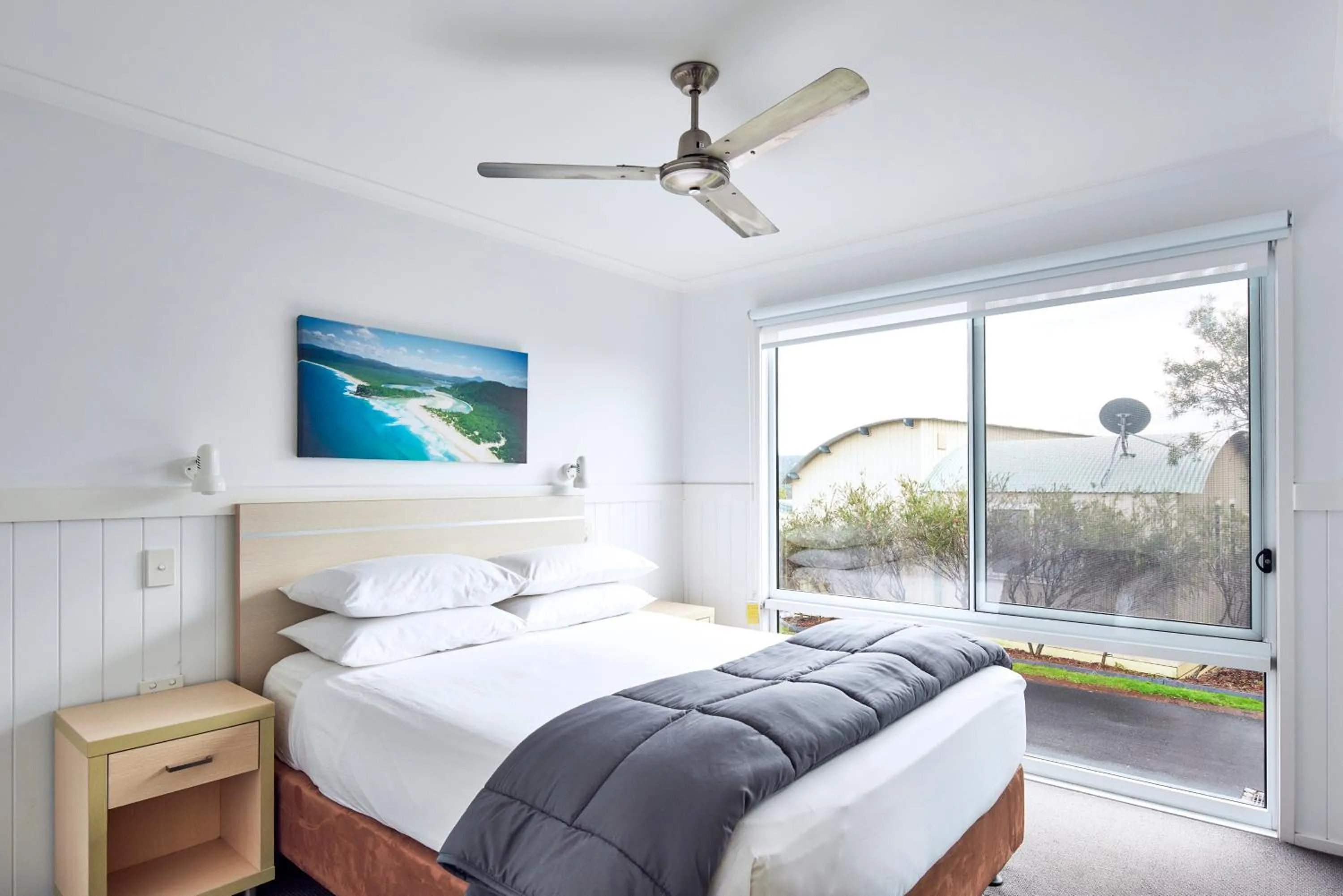 Bedroom, Bed in NRMA Merimbula Beach Holiday Resort