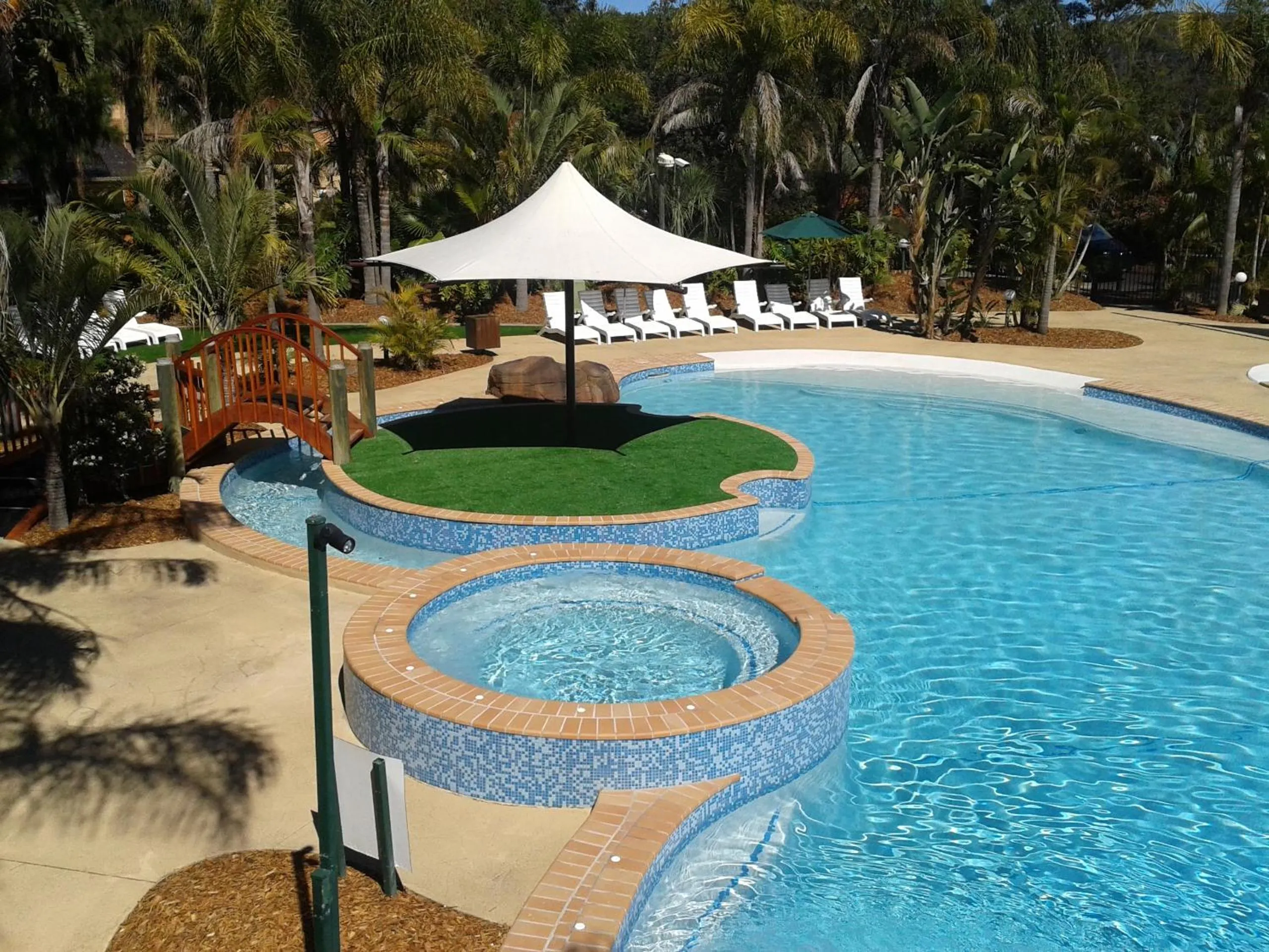 Swimming pool in NRMA Ocean Beach Holiday Resort