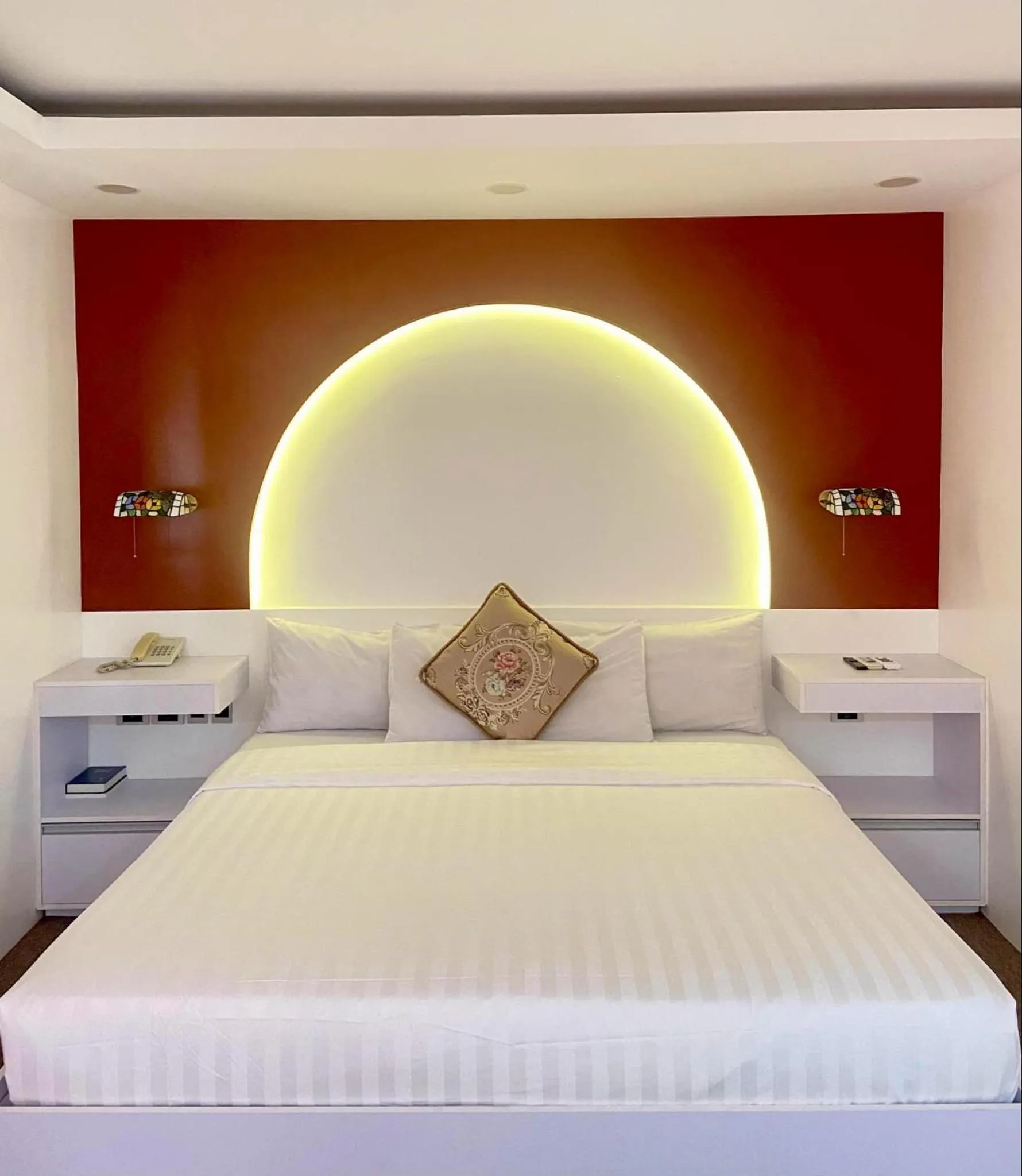 Bed in Buena Casa Hotel