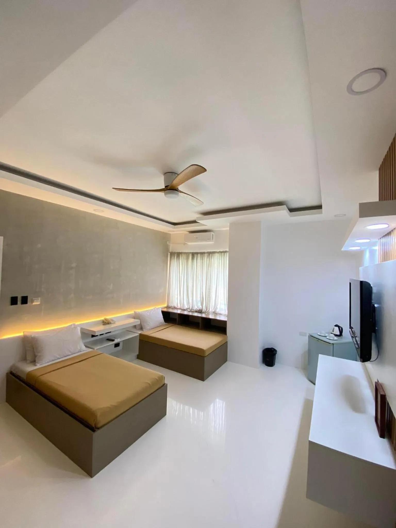 Bed in Buena Casa Hotel