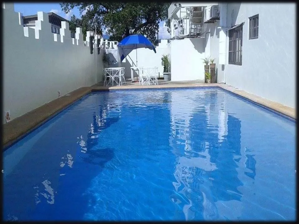 Swimming pool in Buena Casa Hotel
