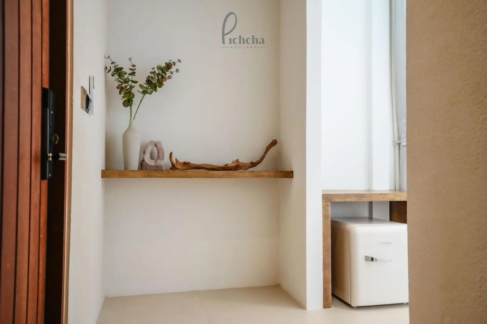 Photo of the whole room in Pichcha Kohlarn