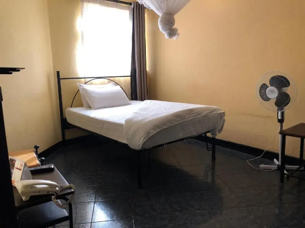 Economy Double Room in Meley Impala Hotel Economy Double Room in Meley Impala Hotel