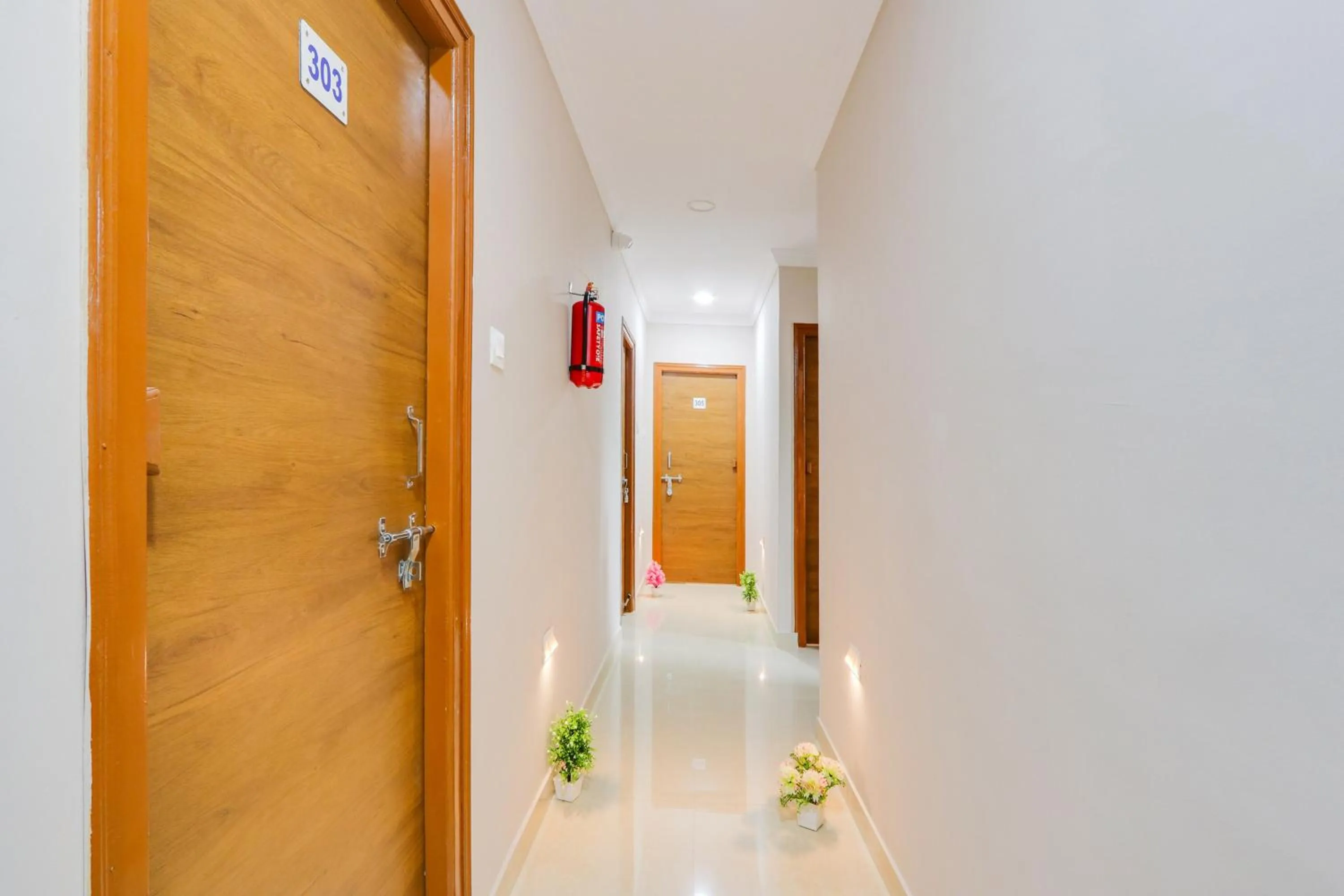 Lobby or reception in Hotel O S P R Luxury Rooms